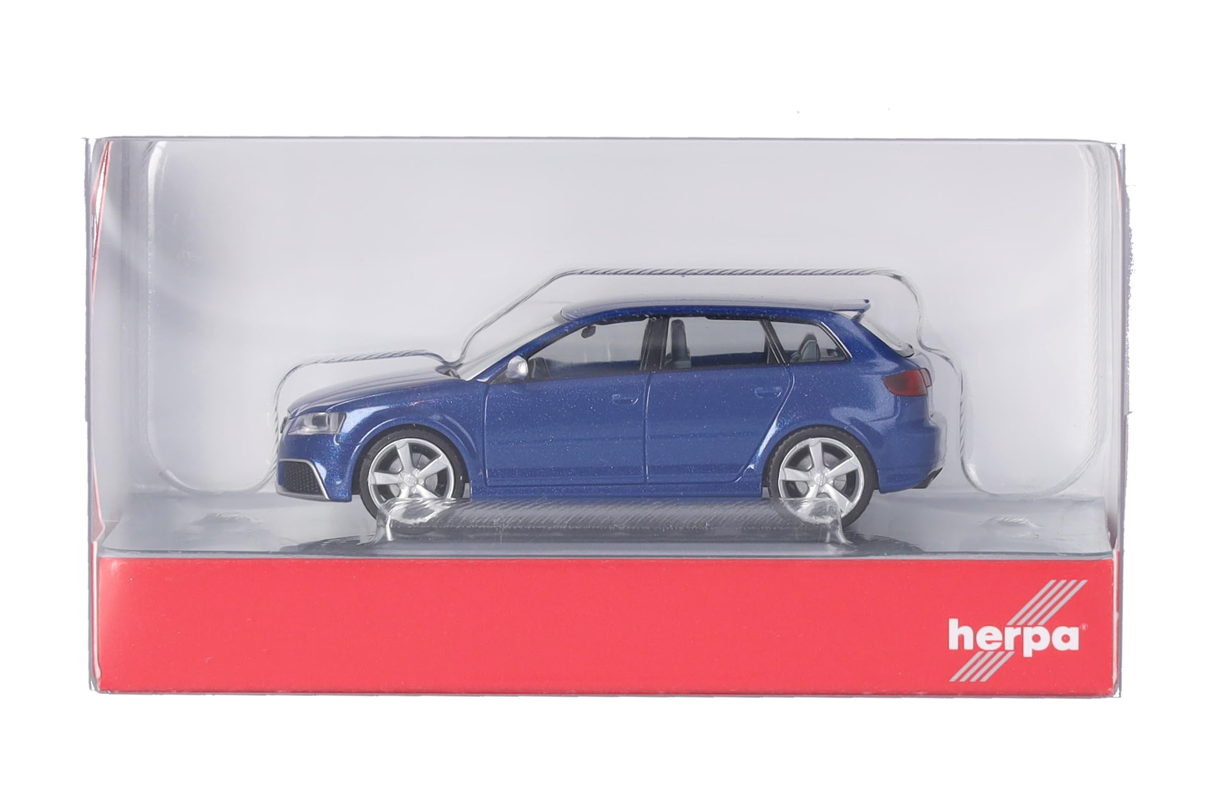 Miniatura Audi RS3 Sportback 1:87 De Herpa – Azul Sepang Perlado, Hecho En Alemania