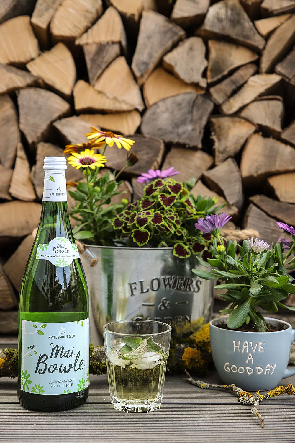 KATLENBURGER - Maibowle | Frische und spritzige Bowle aus hochwertigem Fruchtwein aus Deutschland. Geschmacksrichtung Waldmeister. Inhalt: 6x 1l mit 7% vol. (Packung mit 2)