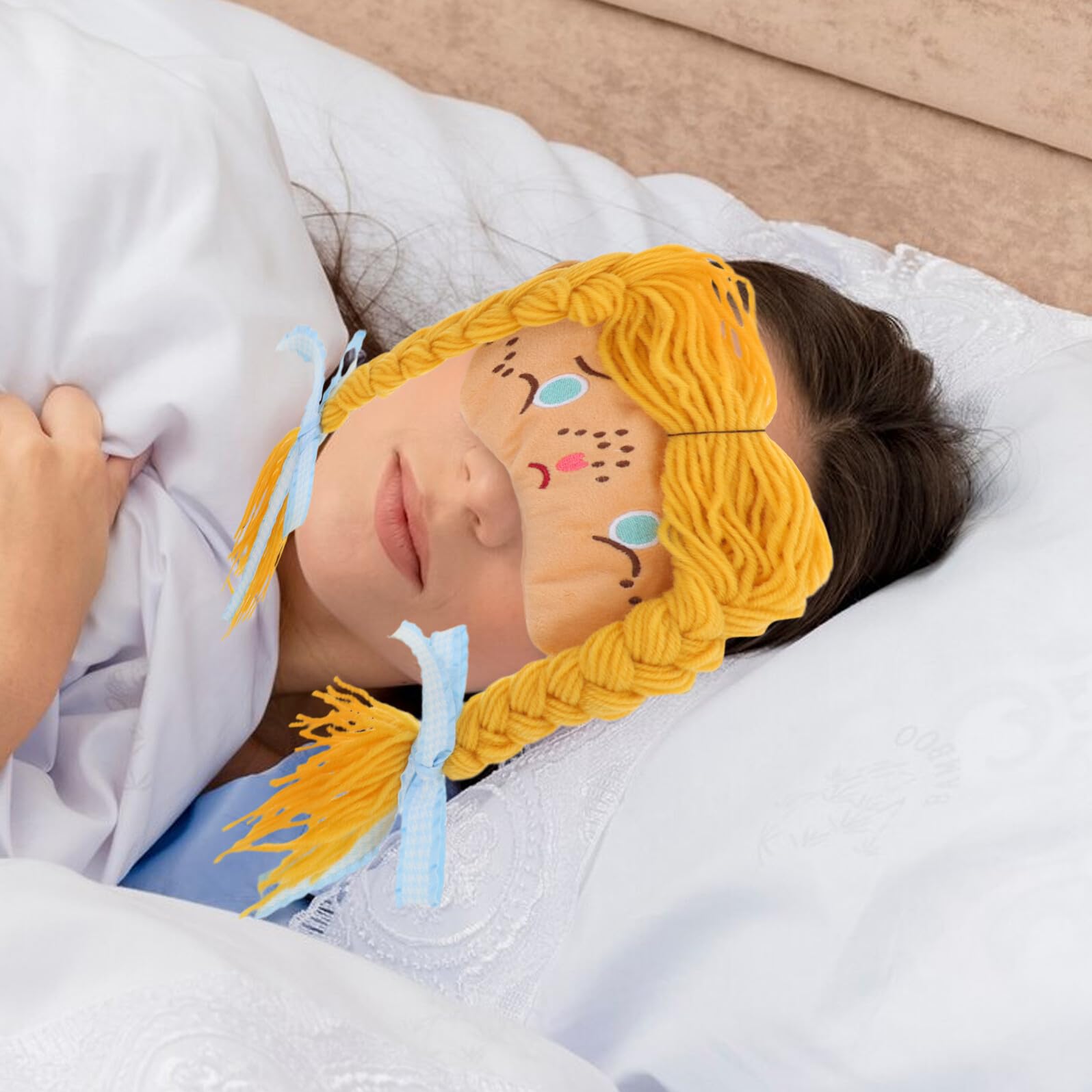 Angoily Masque de Sommeil pour Femme à Motif Cartoon Kawaii Bandeau Doux en Peluche Occultant pour Nuit et Voyage Masque Amusant Confortable pour Sieste en Avion
