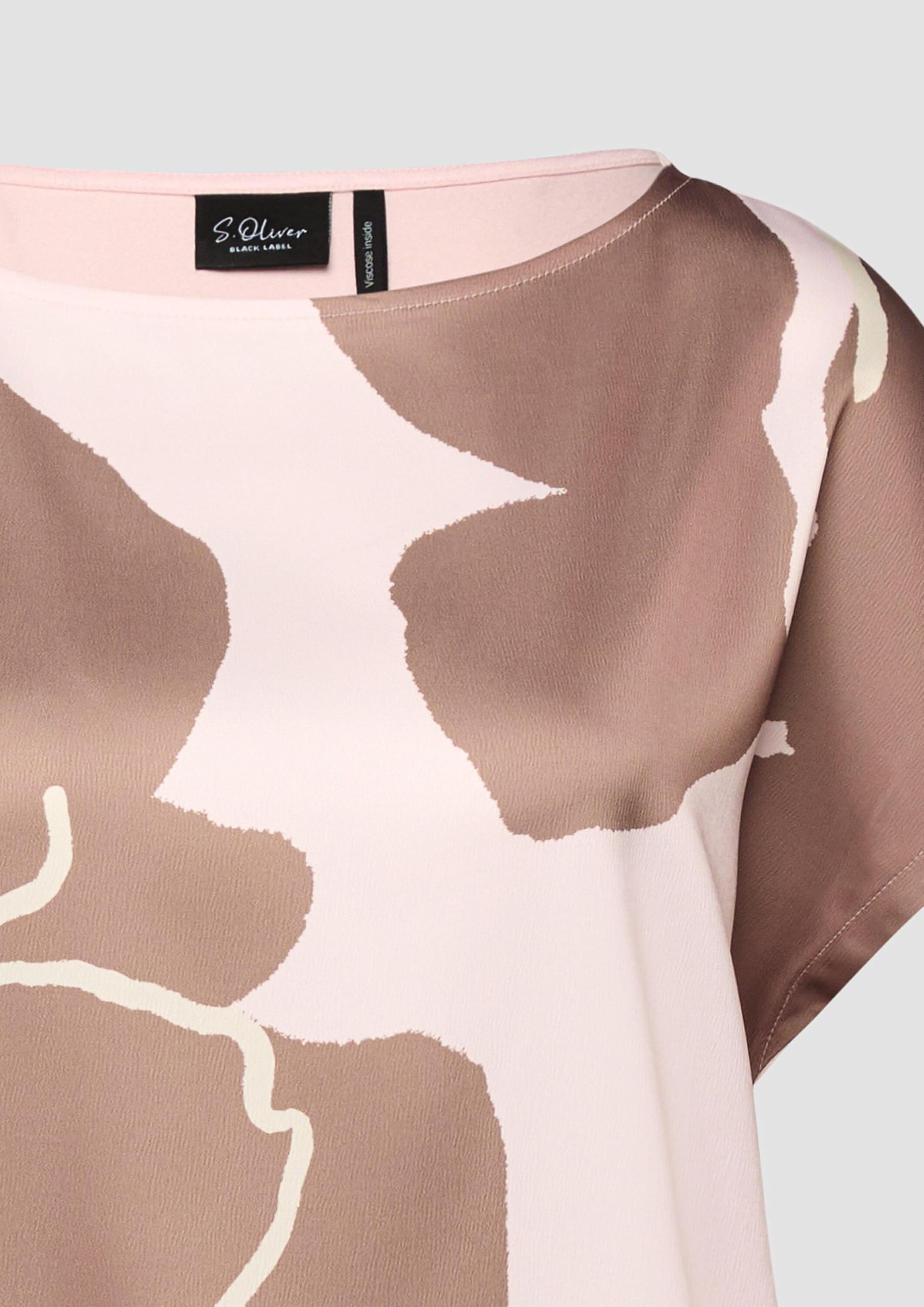 s.Oliver Blusenshirt mit U-Boot-Ausschnitt und Frontprint
