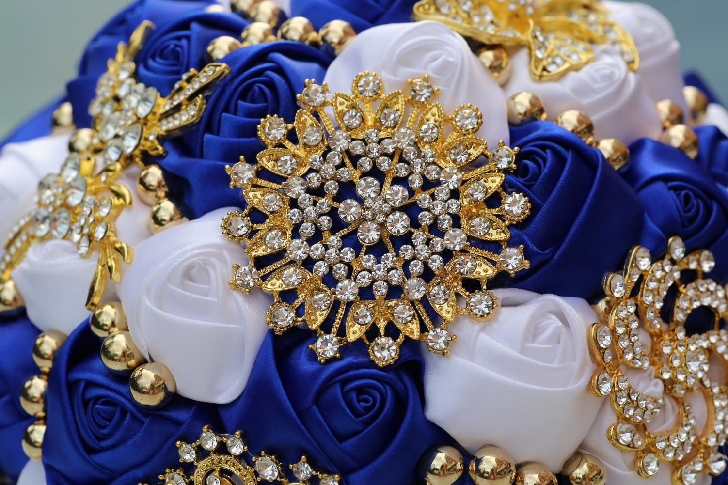 Amazon.com: Gkvszy Royal Blue and White Bridal Wedding Bouquet with Gold  Brooch Rhinestone Pearl Satin Rose Flower Bouquet for Bride Bridesmaid  Quinceanera Wedding Royal Blue and White 7.1in : Home & Kitchen