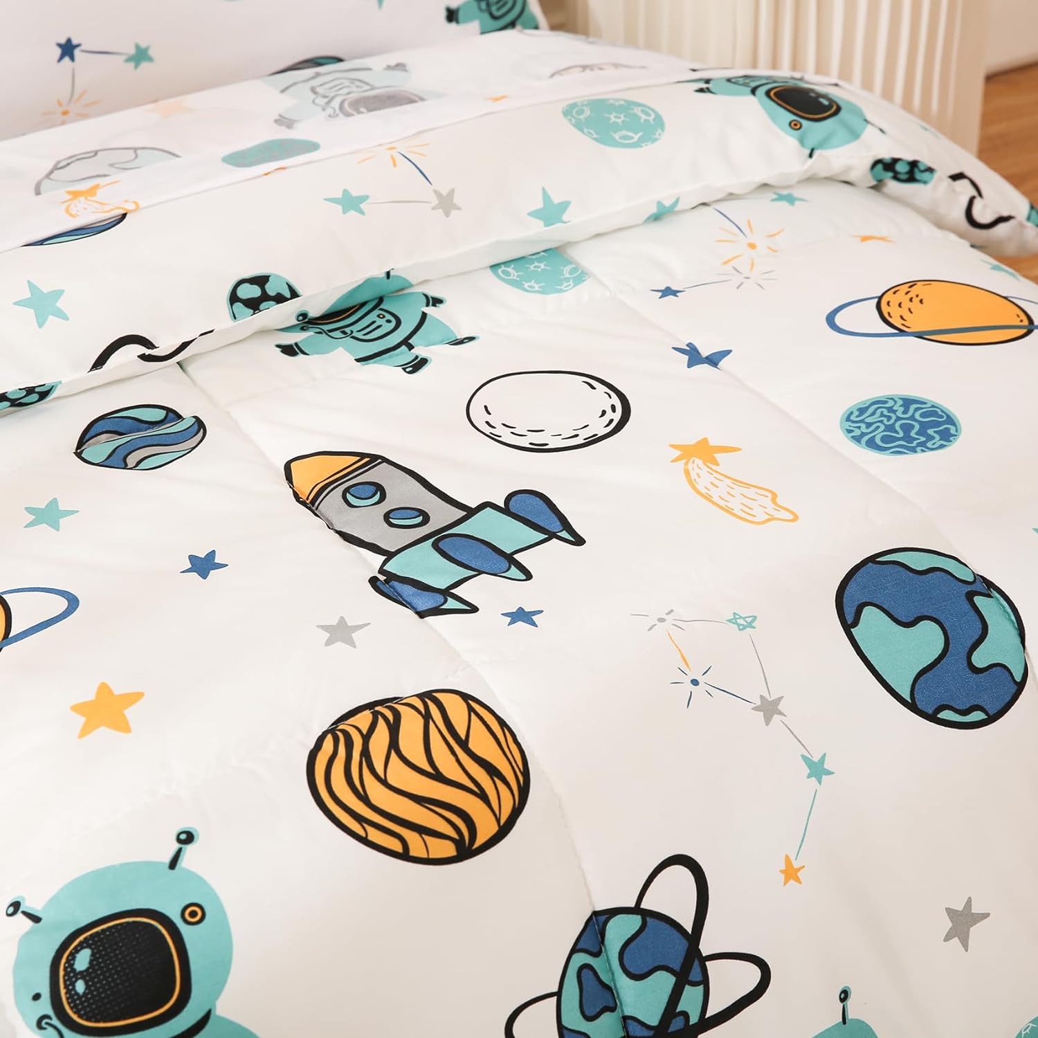 JSD Blue Astronaut Toddler Bedding Set, 4 Piece Space Theme Rocket Bed-in-a-Bag Toddler Comforter Sheet Set, Machine Washable - Image 5