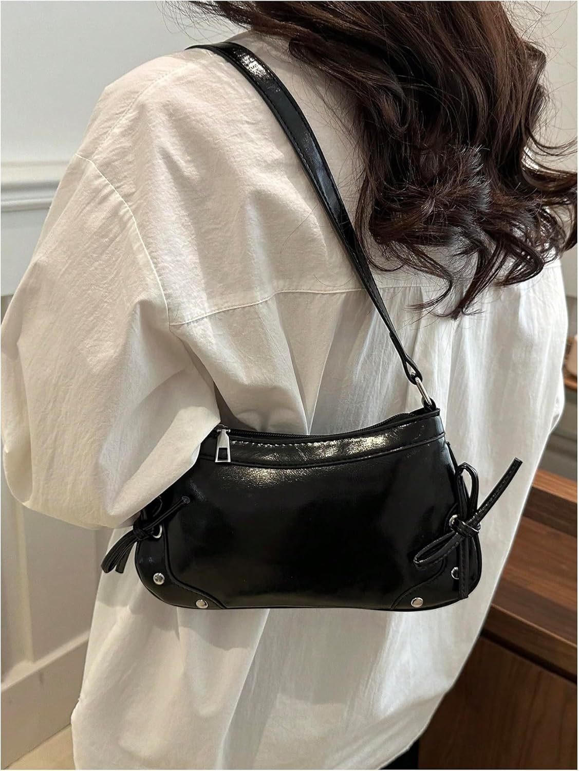 QWINEE Women's Leopard Print Purse Y2k Cheetah Shoulder Bag Bow Studded Clutch Zipper Adjustable Strap Underarm Bag - Image 2