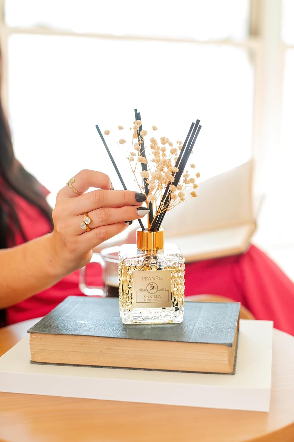 Reed Diffuser Set - Vanilla Coconut Oil, Oil Diffuser Sticks, Bathroom Diffuser, Bathroom Shelf Decor, 200ml with Preserved Flowers - PEANÄK - Image 9