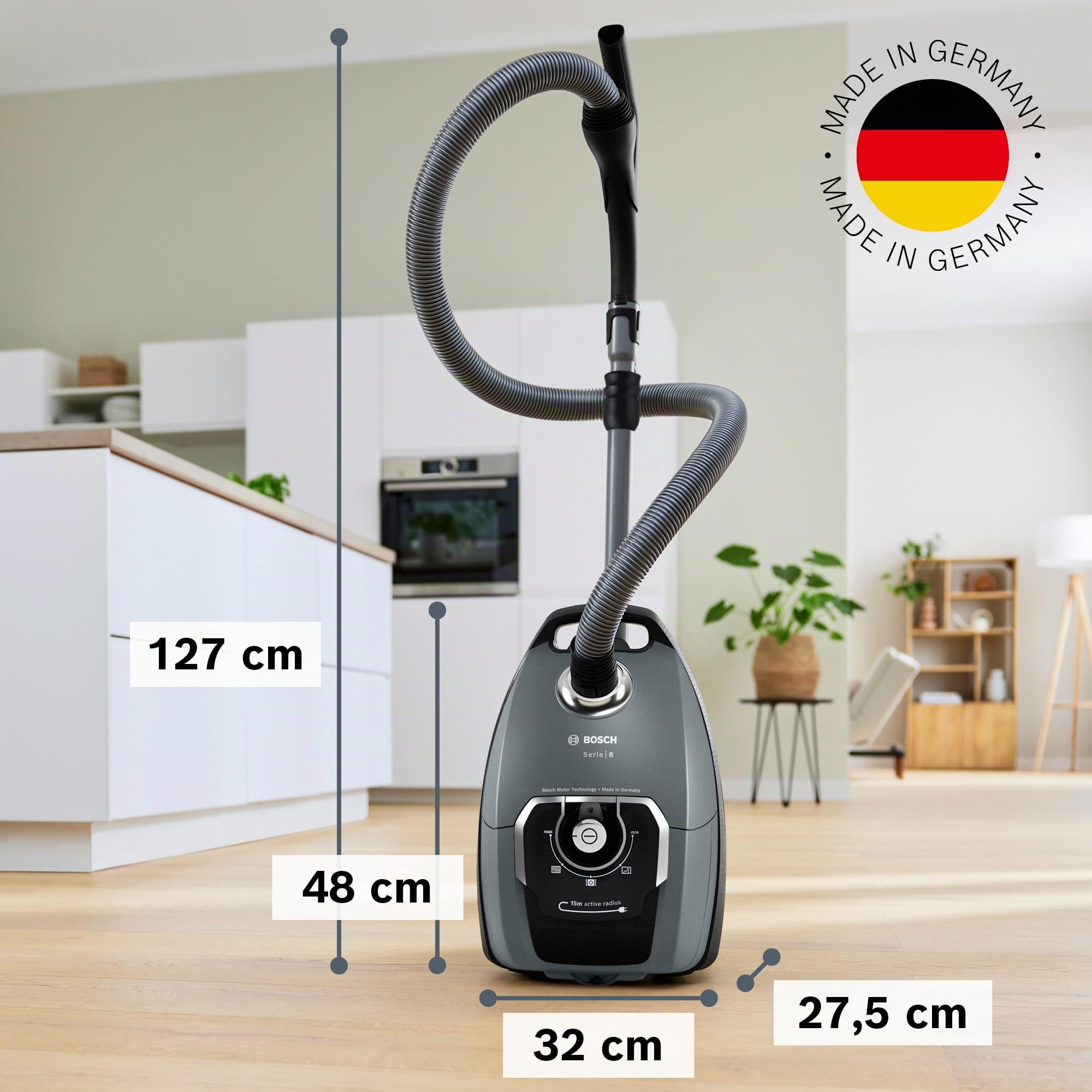 Bosch Staubsauger mit Beutel Serie 8, für Allergiker, Hygiene-Filter, 10 J. Motorgarantie, Hartbodendüse, XXL-Polsterdüse, XXL-Fugendüse, langes Kabel, Made in Germany, leise, BGL75X1PRQ, grau
