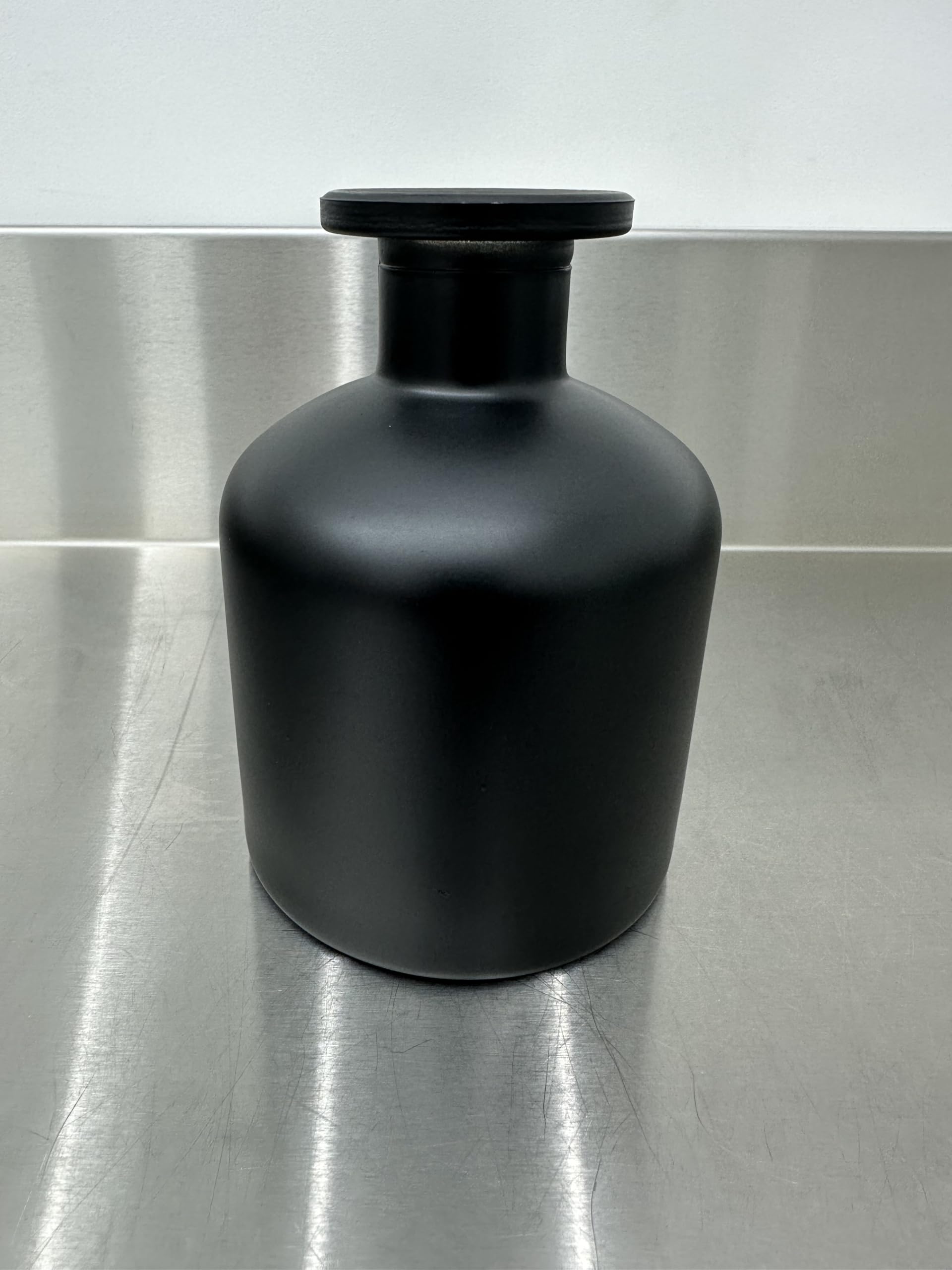 Generic Unique 6 oz. Black Reed Diffuser Vessels, Diffuser Oils, and Reeds (Boston Round Vessel)