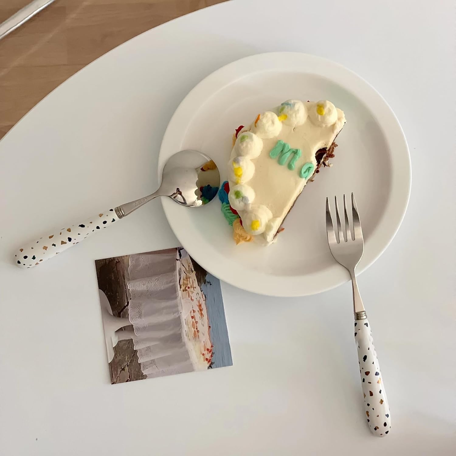 Silverware Flatware Set, 2/8/12/16 Pieces Portable Floral Spoons Ceramic Tableware Spoons Dessert Spoons Fruit Forks Spoons(12 Pieces for 6), White