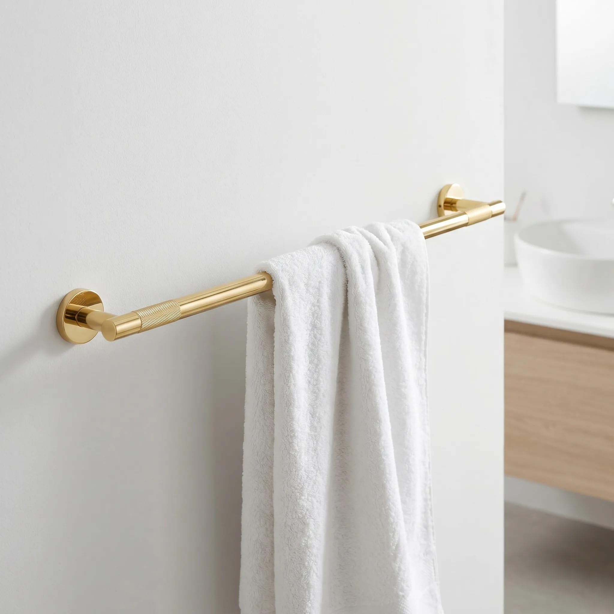 Porte-serviette Rea 6603 doré pour éviter l'humidité sur le mur