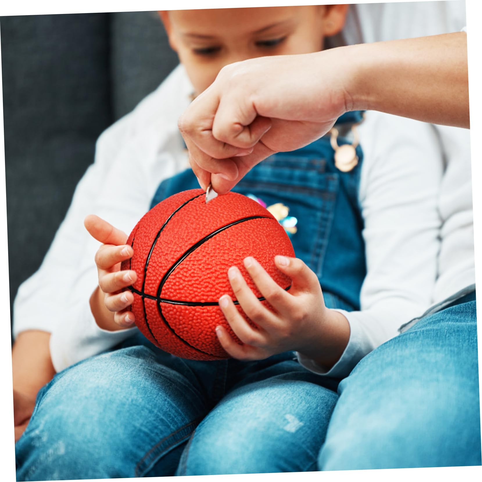 Salvadanaio a Forma di Pallone da Basket e Calcio per Bambini e Ragazzi 8-12 Anni, Set da 2 Pezzi Portatile per Risparmio di Denaro, Regalo Sportivo per Compleanni e Arredamento