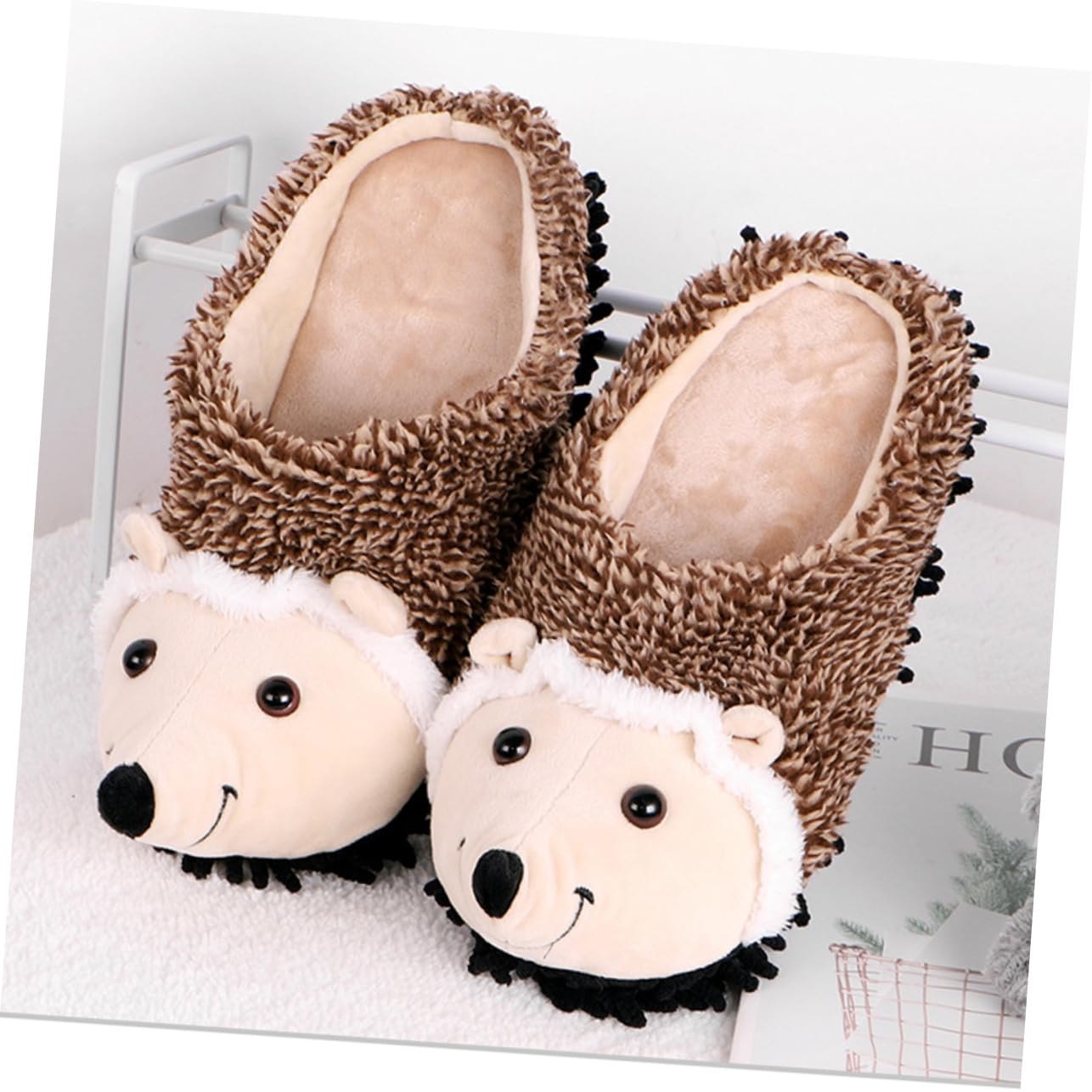 Plüschpantoffel 37-38 mit Igelmotiv, Weihnachten Mottoparty