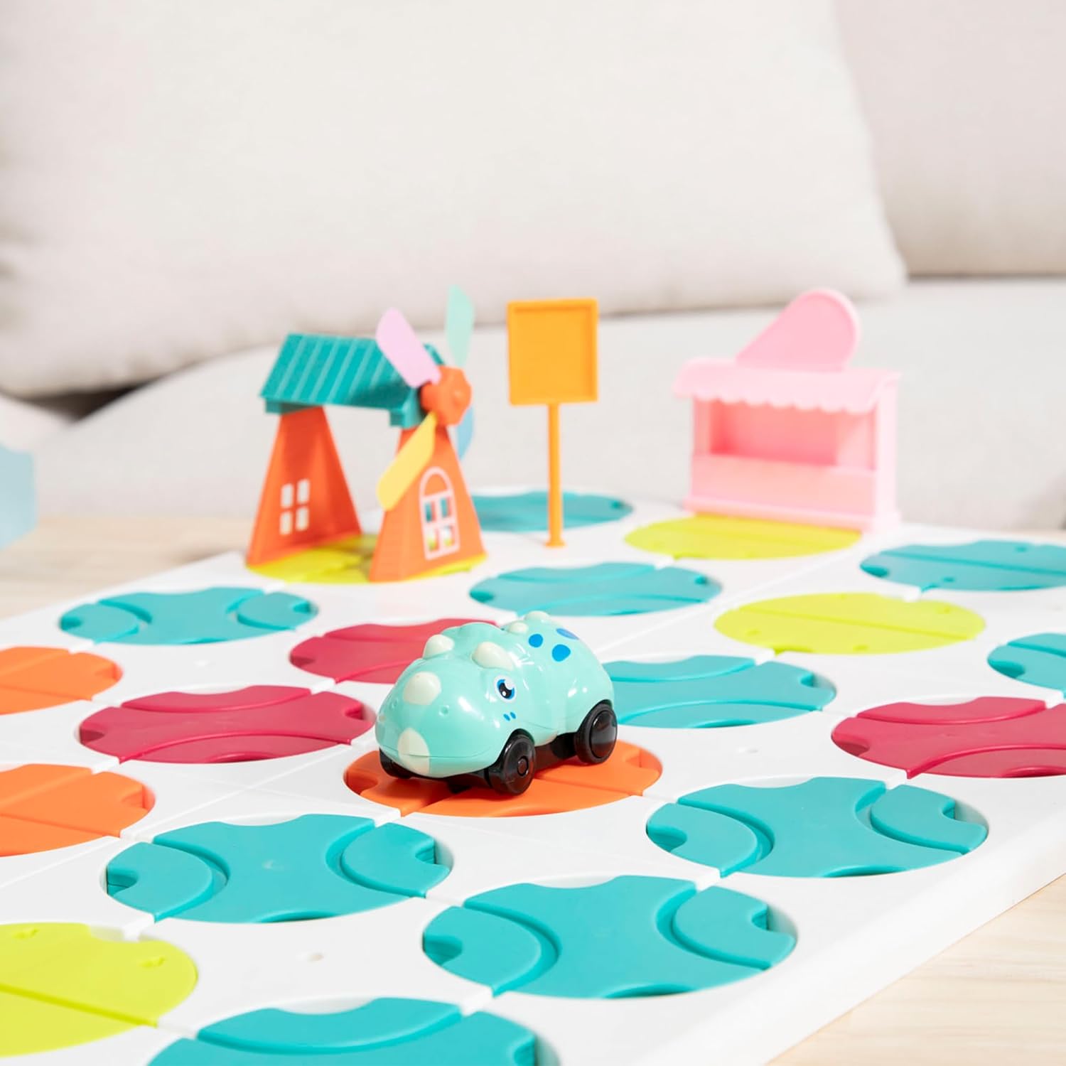 MindWare Twist-a-Maze Dino Fair Frenzy Toddler Puzzle Track Vehicle Set – Battery-Operated Dino Vehicle and Interactive Car Track - Ideal for Preschool Brain Games and Race Track Puzzle Enthusiast