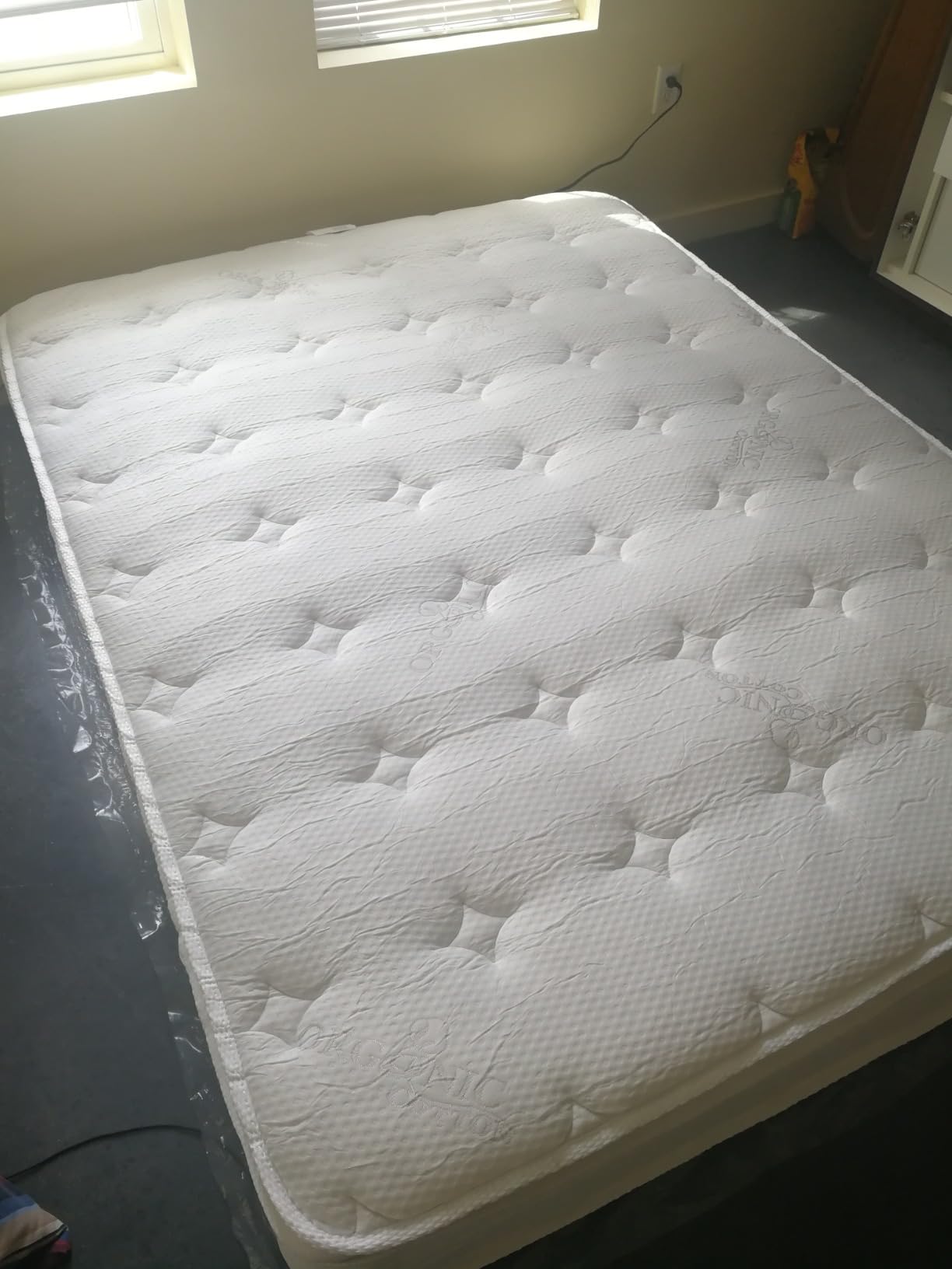 THE LUX - 12" - MEDIUM - Cool Memory Foam Encased Spring Mattress - Organic Cotton Mattress