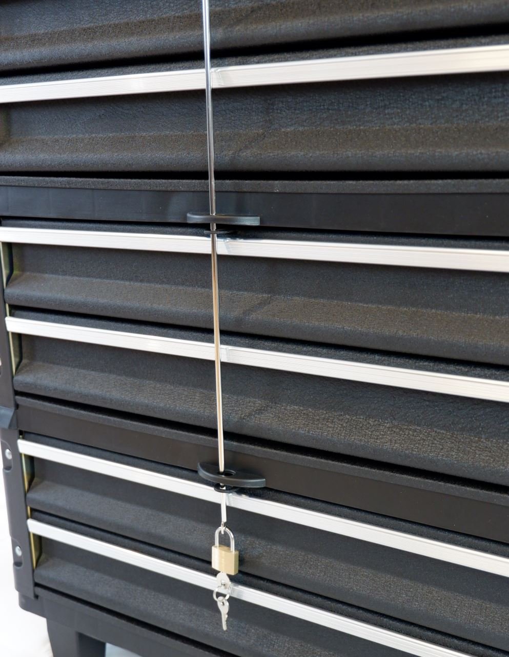 Métal Outil Trolley XXL serie type 305 avec verroillage du tiroir et serrure de AS-S, Farbe:Schwarz