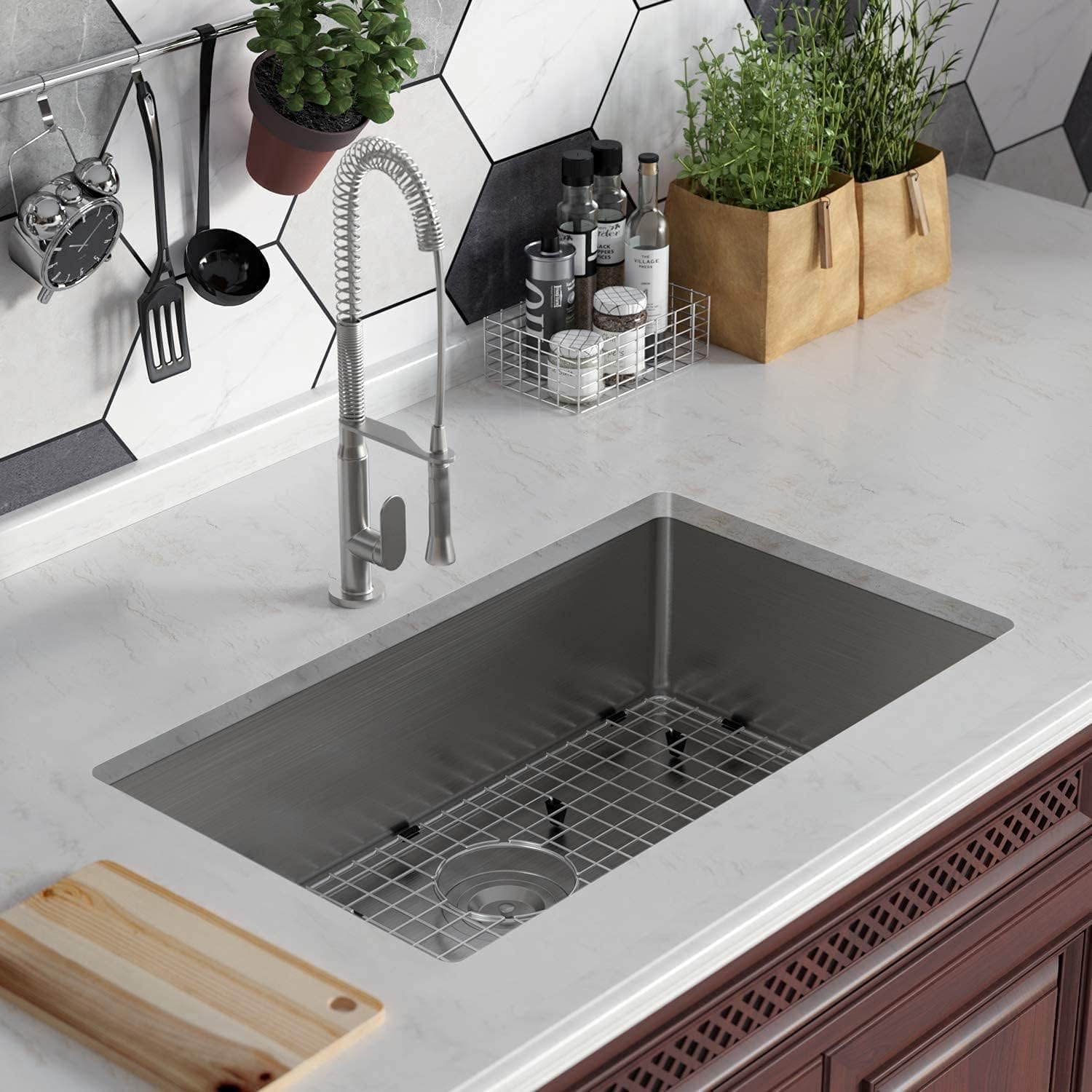 Grеаtеѕt Prоduсt 28 Inch Kitchen Sink, Undermount Single Bowl Kitchen Sink, 16 Gague 304 Stainless Steel Sink with Roll Up Dish Drying Drainer & Strainer & Bottom Grid, 28×18×10