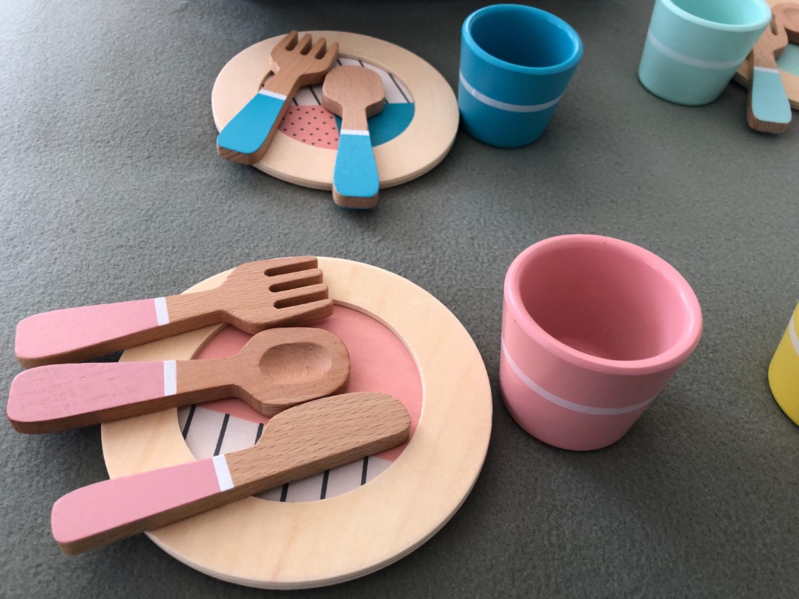 Janod - Mon Premier Apéro - Plateau Apéritif - Jouet d'Imitation Cuisine et Dinette - 20 Eléments en Bois Janod - Mon Premier Apéro - Plateau Apéritif - Jouet d'Imitation Cuisine et Dinette - 20 Eléments en Bois