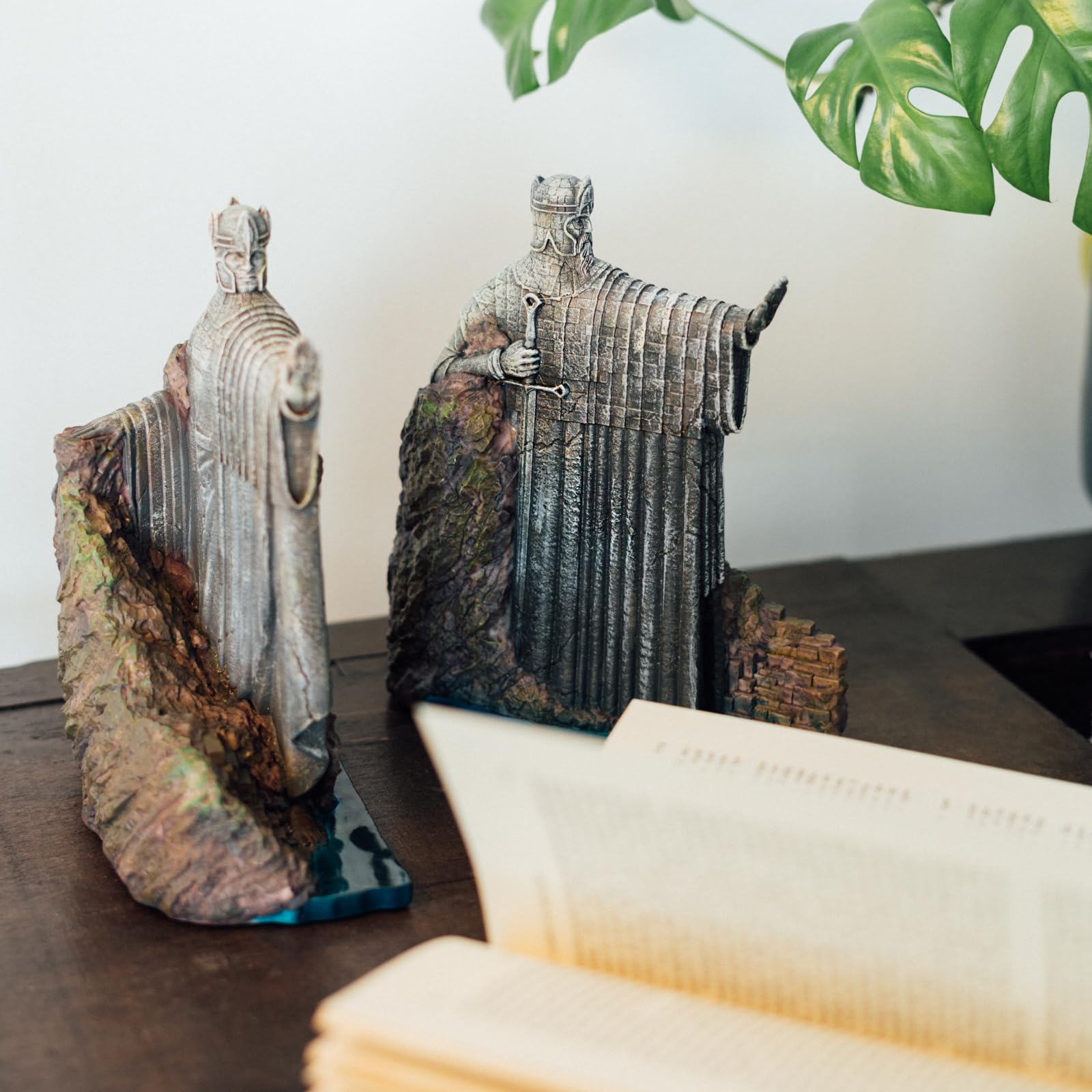 Where To Buy LOTR ARGONATH BOOKENDS Sideshow Weta Statue Pair