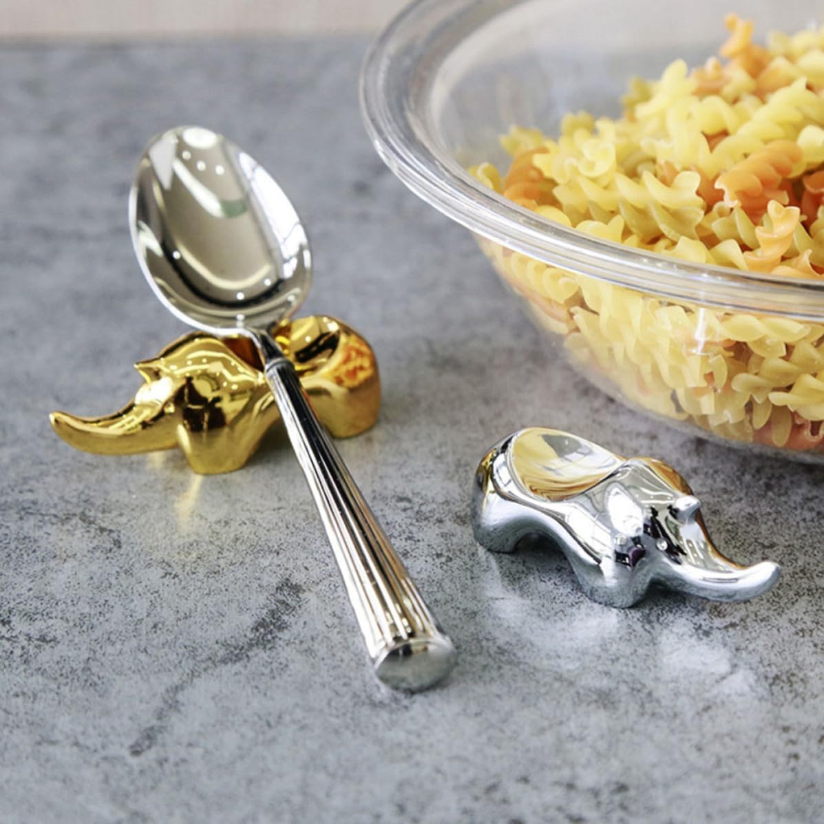 Zinc Alloy Rhino Shape Chopstick Rest and Spoon Fork Holder Smooth Surface and Graceful Shape for Dining Table Use
