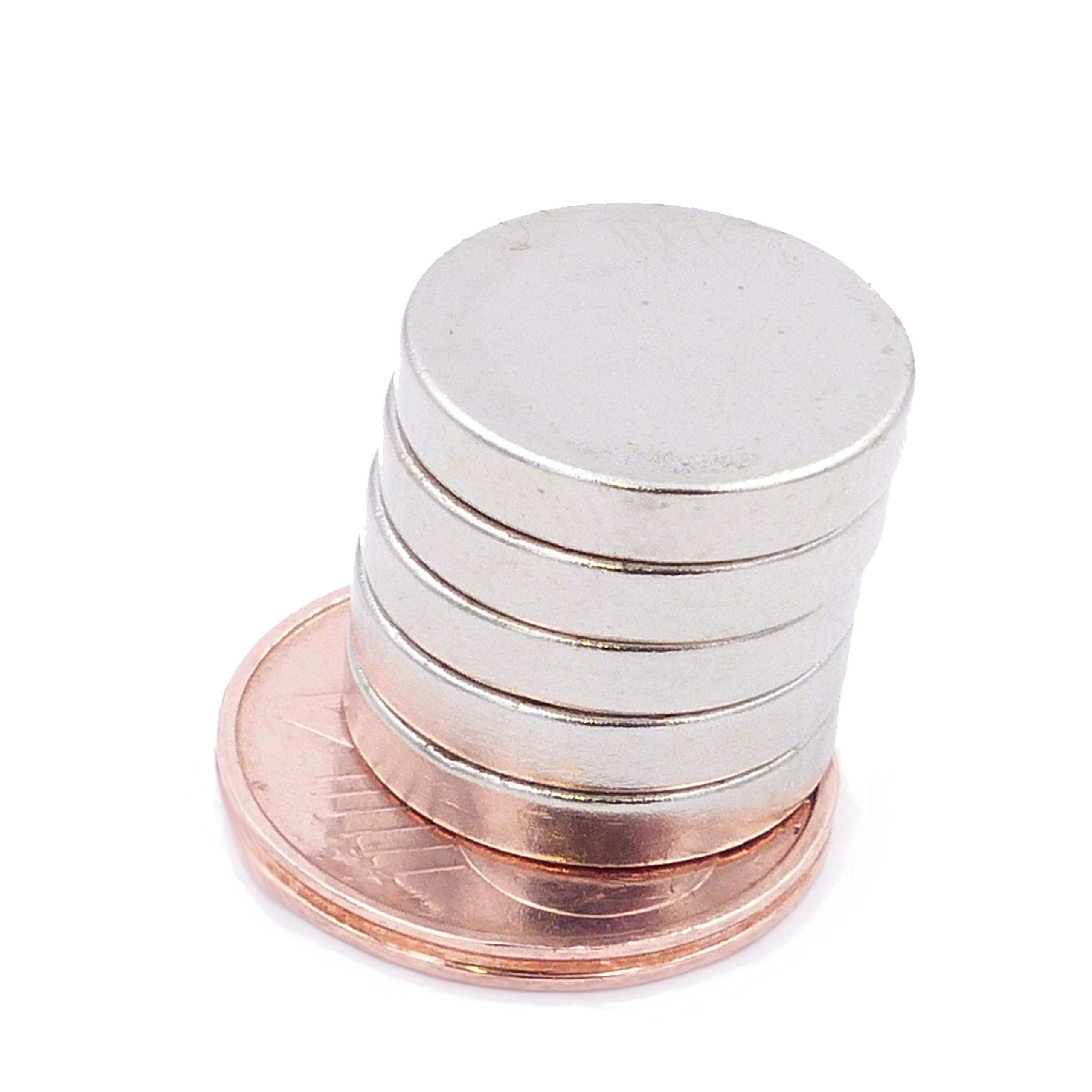 Aprilheld | 100 magneti a dischi 6 x 2 mm | N52 classe più forte – magneti al neodimio extra forti | magnete per bacheca, lavagna bianca, foto, frigorifero | Mini disco magnetico