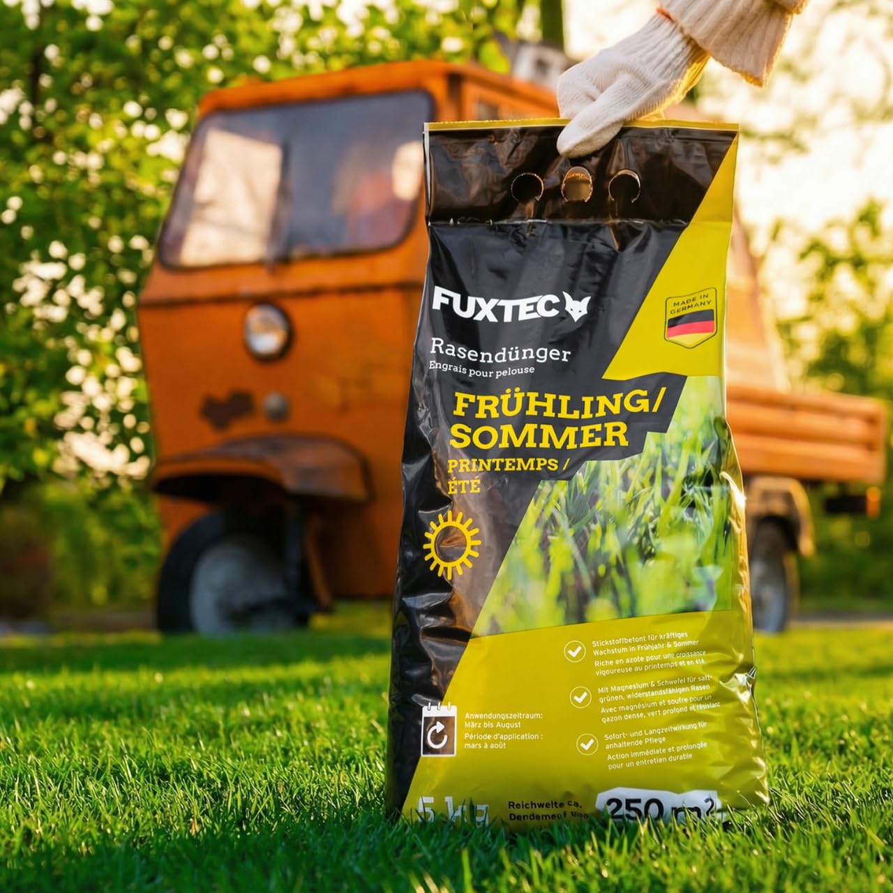 FUXTEC Engrais gazon printemps été FX-RDFS5 5 kg rendement 250m2 fertilisant pelouse organo-minéral NPK 12+3+5 azote à libération progressive magnésium et soufre granulés fins