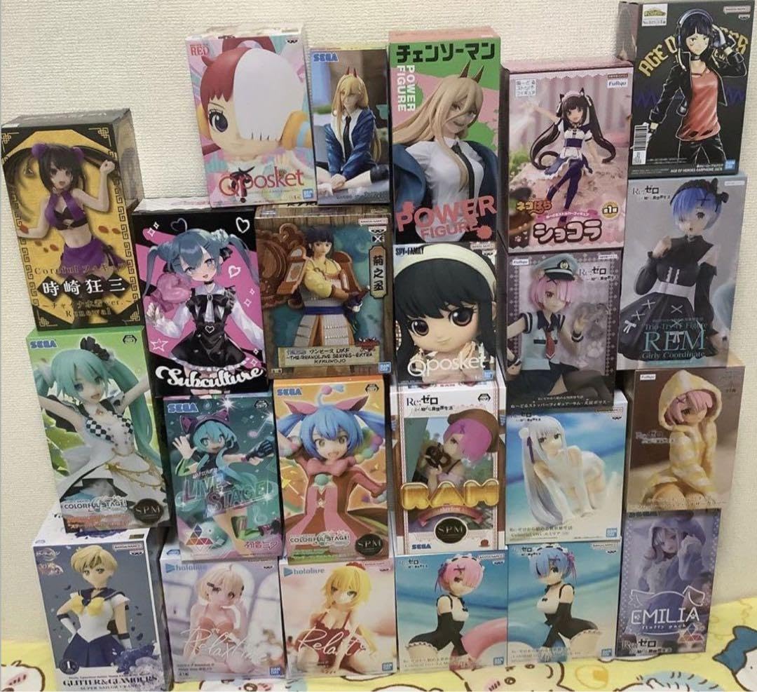 Amazon | アニメ女性キャラ・Vtuberのプライズフィギュア23点セット WR 