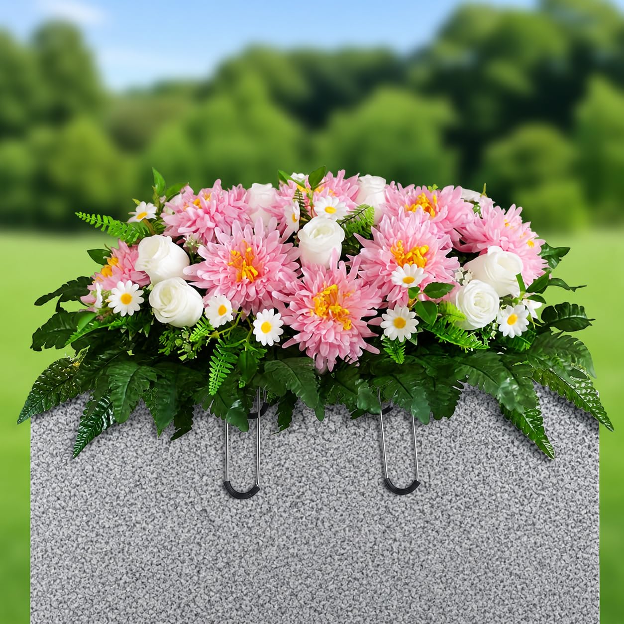 Fleurs réalistes pour cimetières lors des célébrations familiales et commémorations