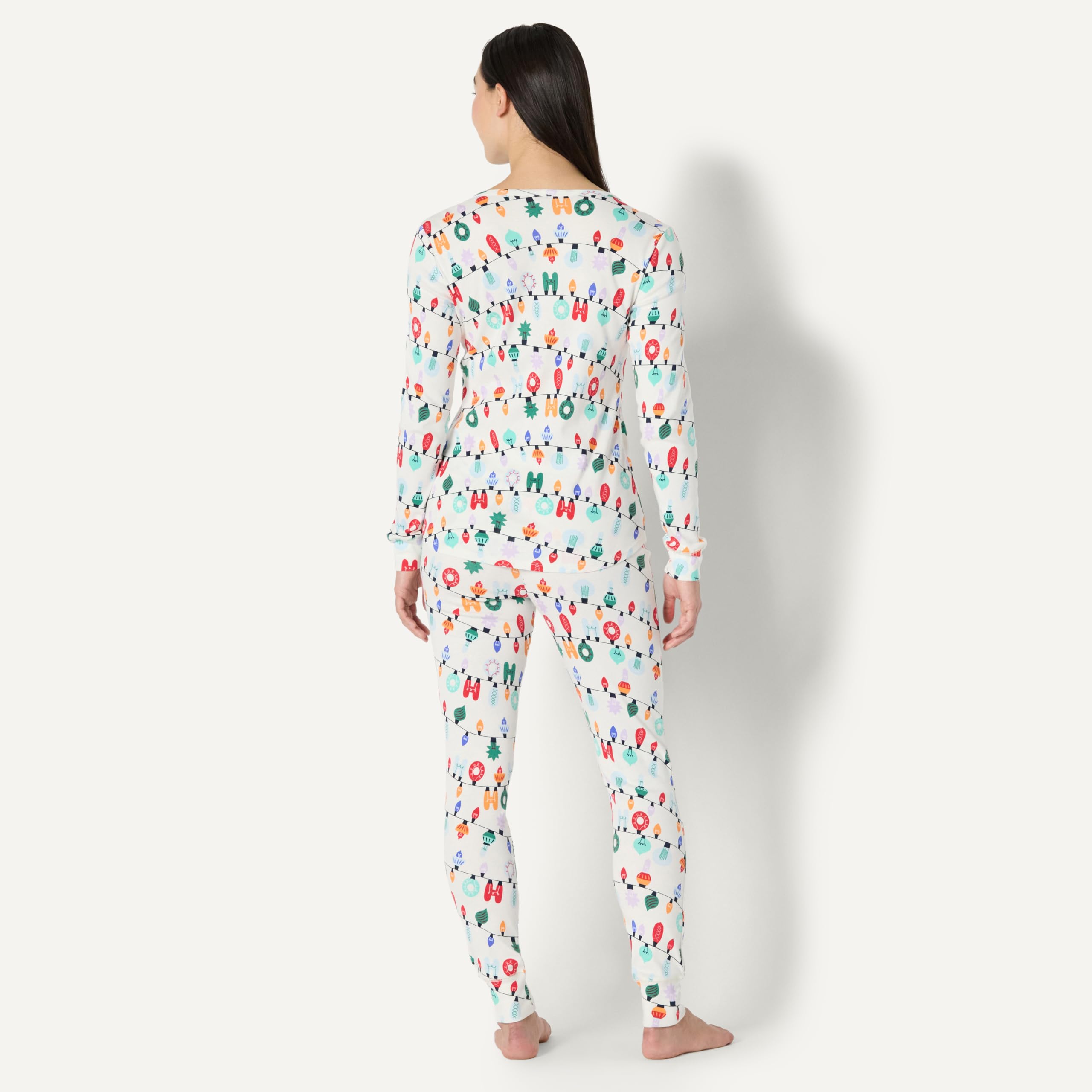 Amazon Essentials Completi Coordinati di Pigiami Natalizi per La Famiglia