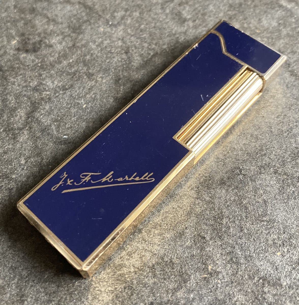 Amazon.co.jp: 昭和レトロ品 cognac JF MARTELL ノベルティのガス 