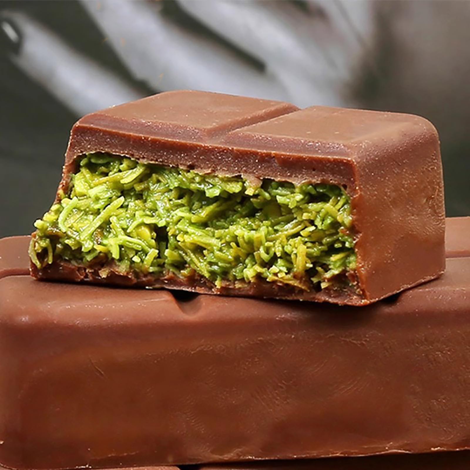fix ドバイチョコレート200g DARK CHOCOLATE WITH PISTACHIO ＆KUNAFAH 