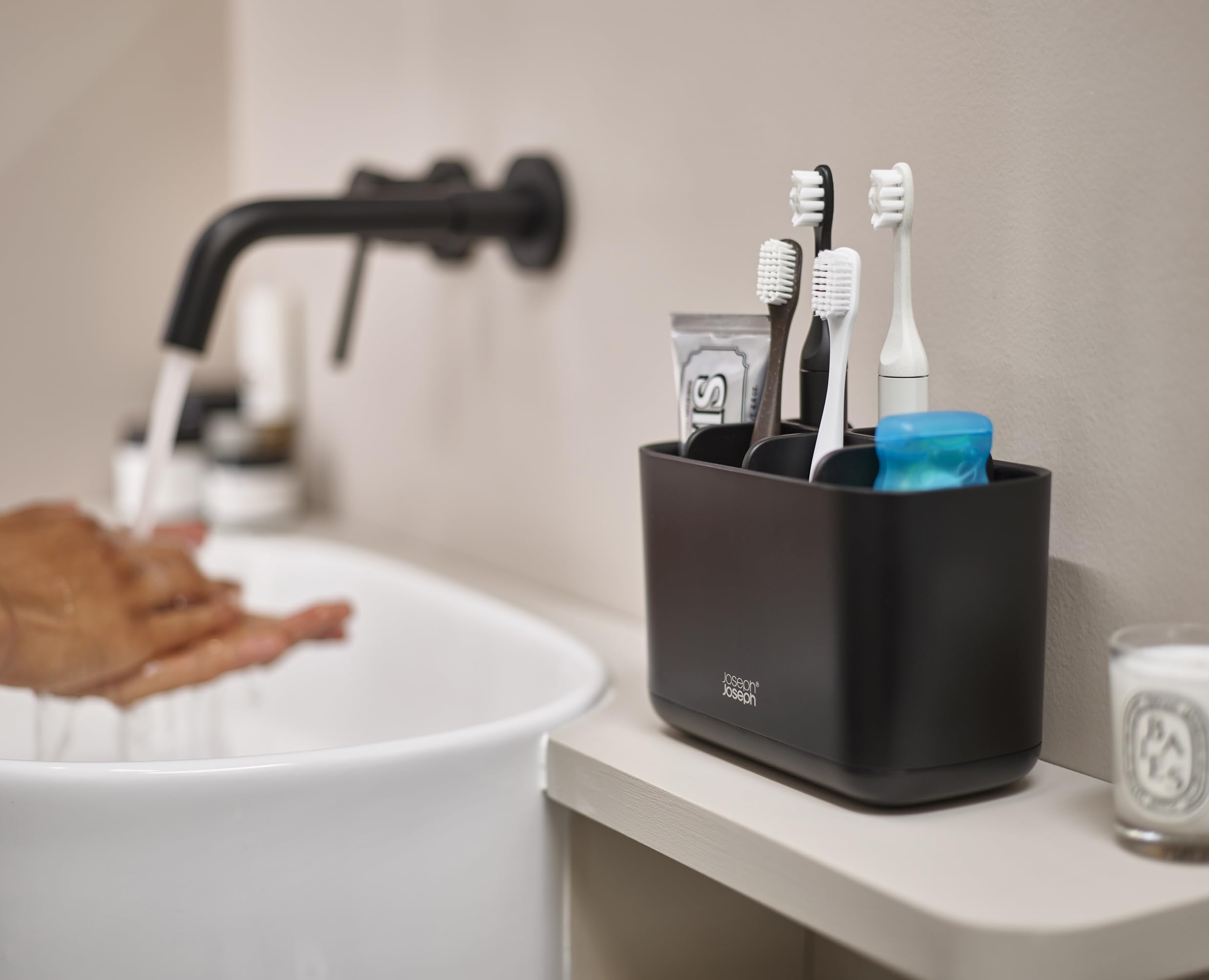 【John Batt 】【純銀継手】デザートセット 24本 木製ケース Amazon.com: Joseph Joseph Easy-Store - Toothbrush Holder Caddy