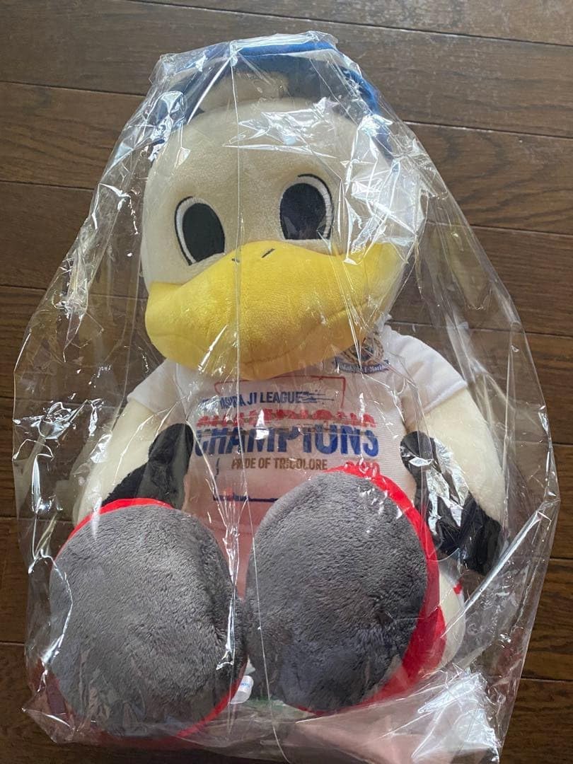 横浜F・マリノス マリノス君 ぬいぐるみ 優勝記念Tシャツ