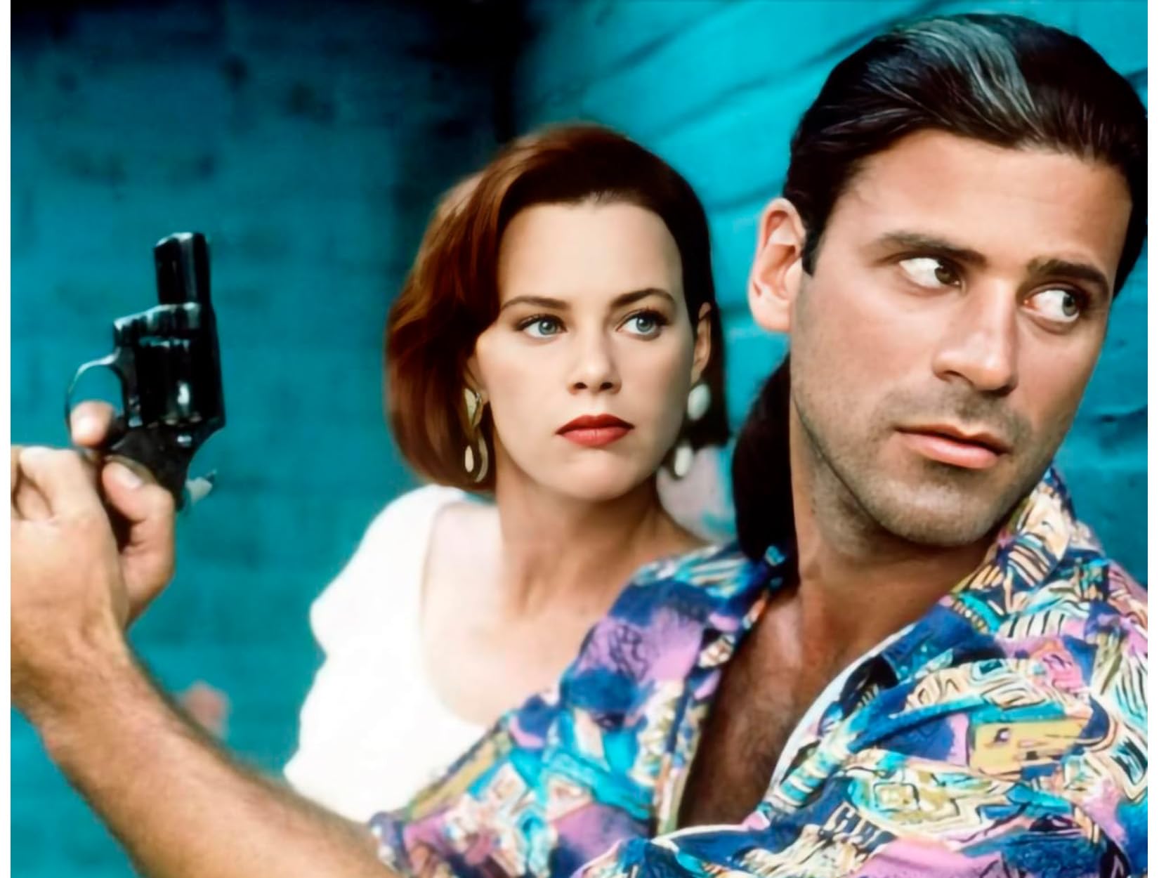 Tropical Heat – Gesamtedition (Alle 3 Staffeln & Spielfilm) Preisgekrönte Abenteuerserie mit Action, Retro und Urlaubs-Feeling (Pidax Serien-Klassiker) [12 DVDs]