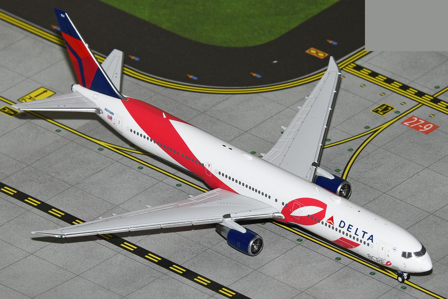 Amazon.co.jp: GeminiJets GJDAL2154 デルタ航空 ボーイング 767-400ER