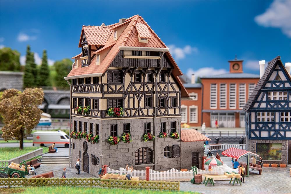 FALLER 232169 N Nuremberg Stadthaus, Divers