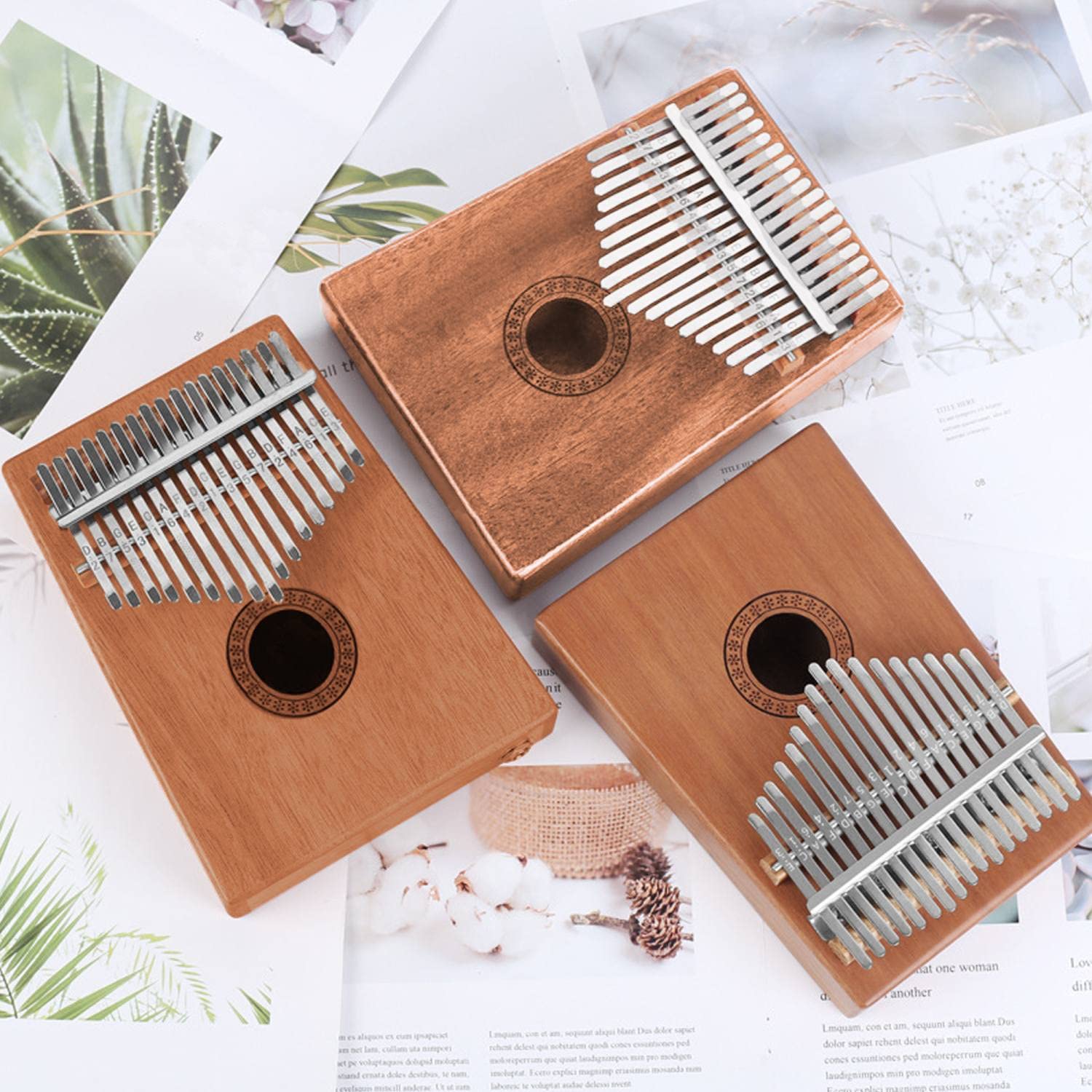 Intirilife Set di pianoforte a 17 tasti Kalimba da pollice in legno di mogano in marrone scuro - Per intrattenere la musica in viaggio o a casa