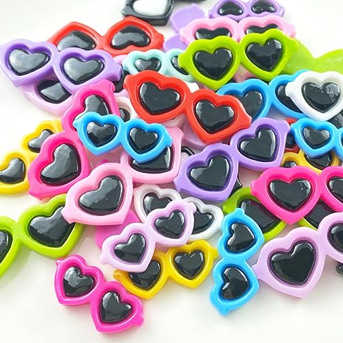Tingoons 30 unidades de 2 tamaños mini lentes de sol de corazón coloridos de resina de dibujos animados con parte trasera plana, accesorios de