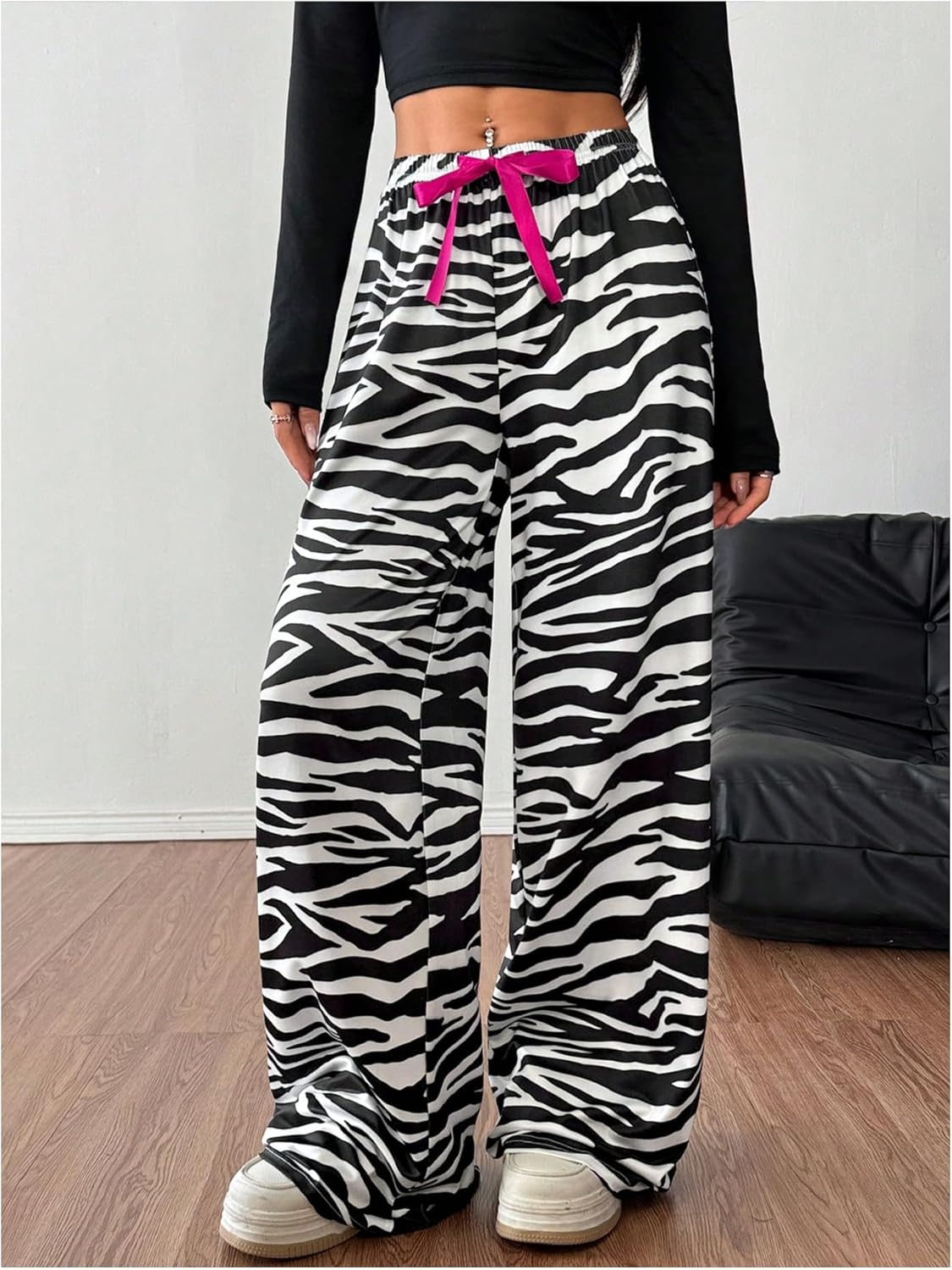 Verdusa Women's Y2K Animal Print Casual Pants Streetwear Straight Leg Long Trousers - Image 4