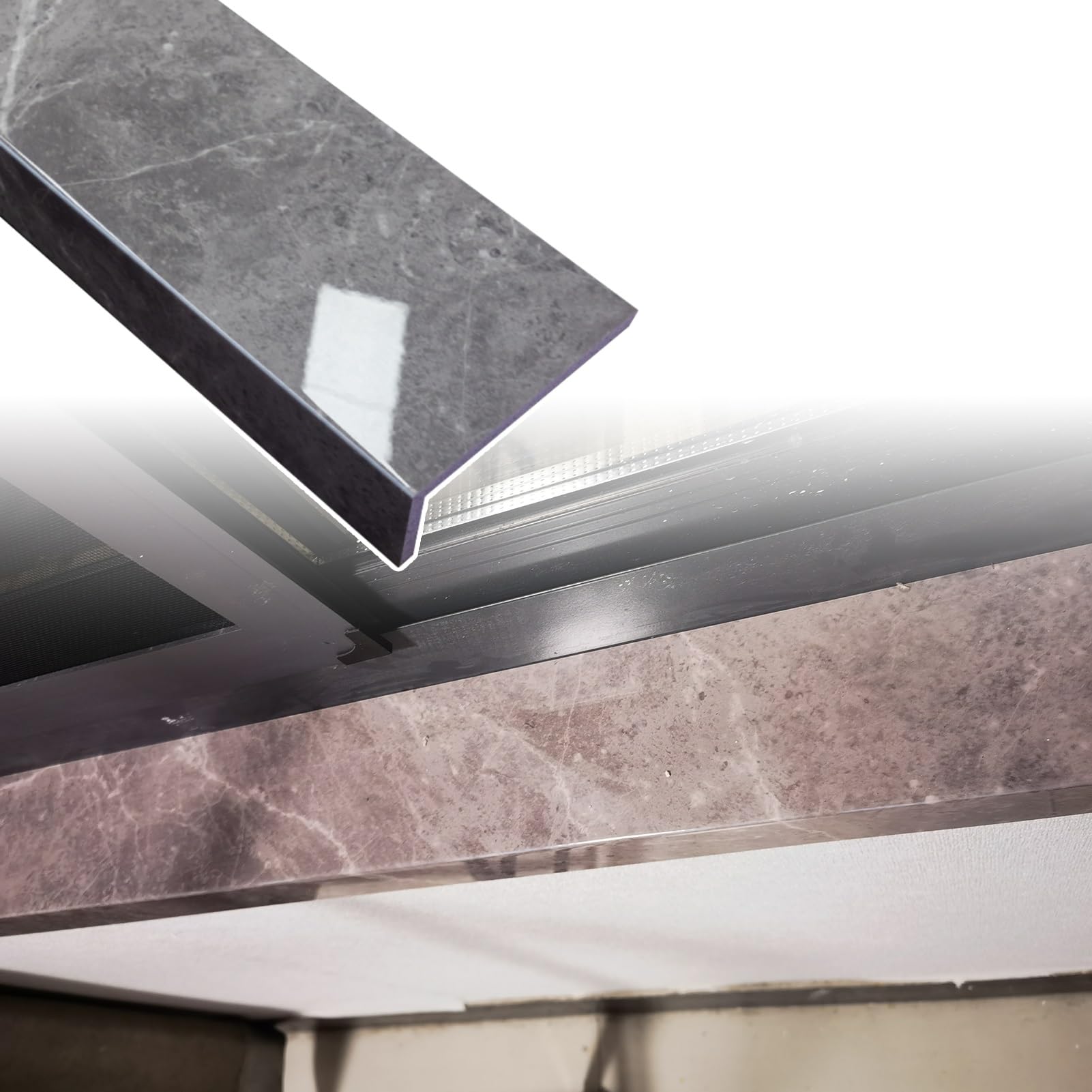 Cubierta protectora para alféizar de ventana contra manchas gris efecto mármol