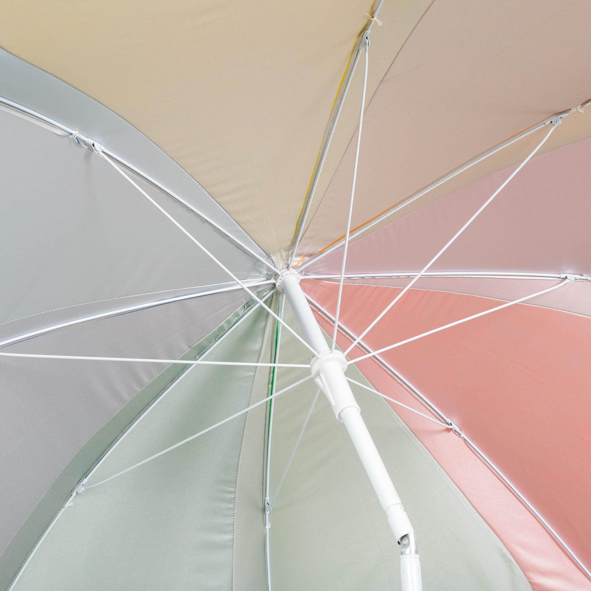 AKTIVE Beach 62525 Parasol de plage inclinable, diamètre 200 cm, design multicolore, protection UV50, matériau Oxford, avec 8 baleines, pour extérieur, jardin, terrasse
