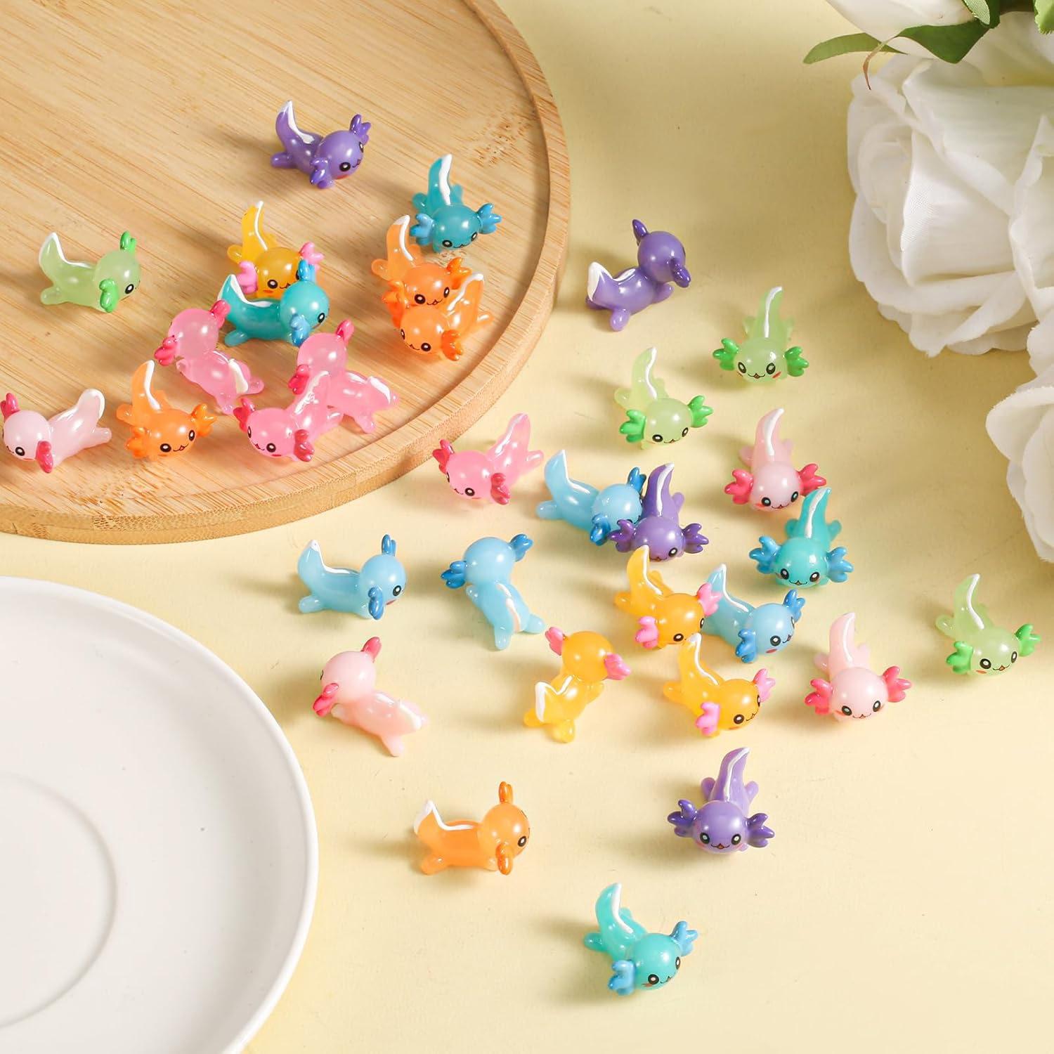24pcs Mini Axolotl Figures, Little Resin Axolotl Miniature Axolotl Charms Tiny Small Animal Figurines Ornament Toy for DIY Craft Garden Landscape Dollhouse Potted Plants Decorations (8 Colors)