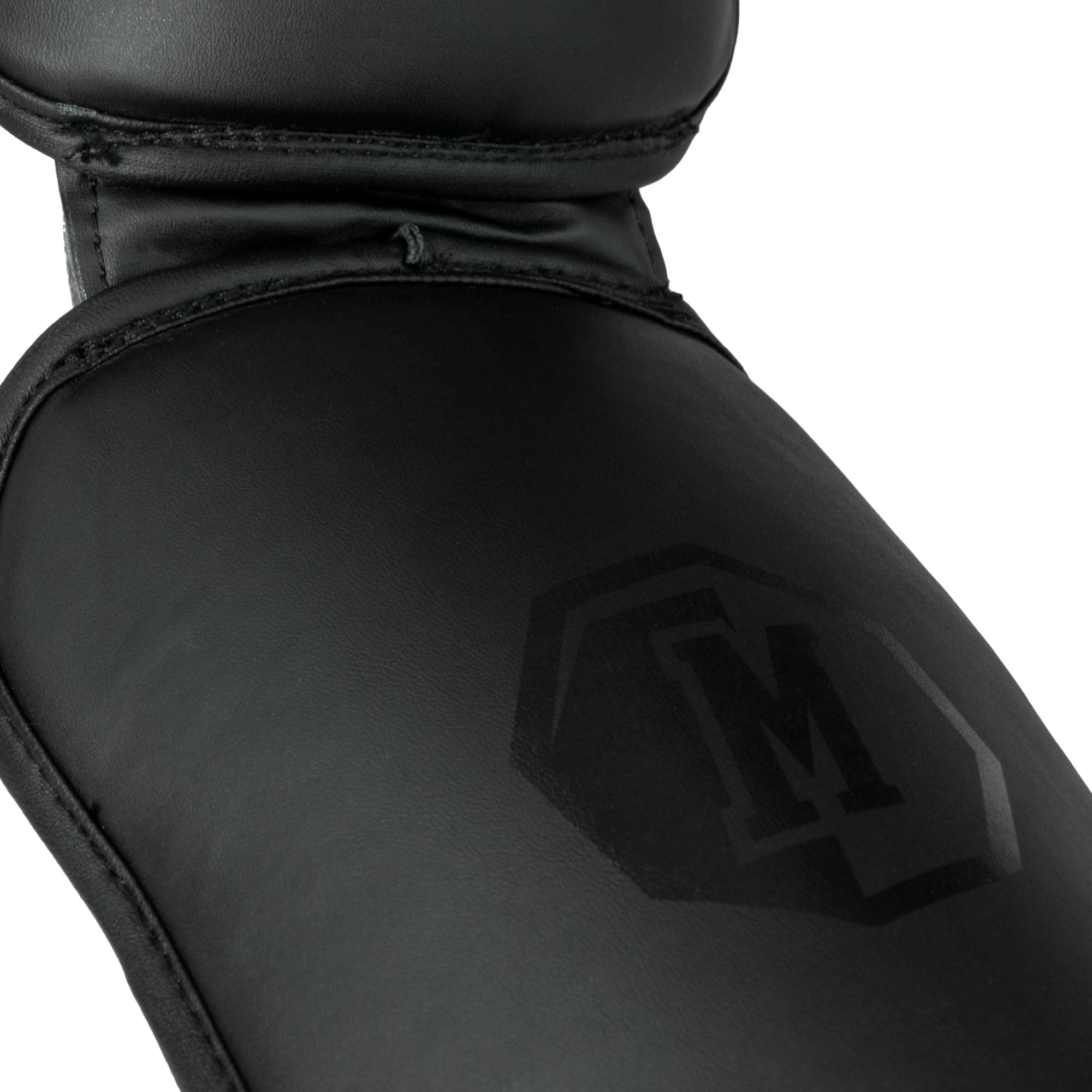 MADGON Schienbeinschoner mit perfektem Sitz und Dicker Polsterung - Schienbeinschutz für Kampfsport, MMA, Kickboxen, Muay Thai