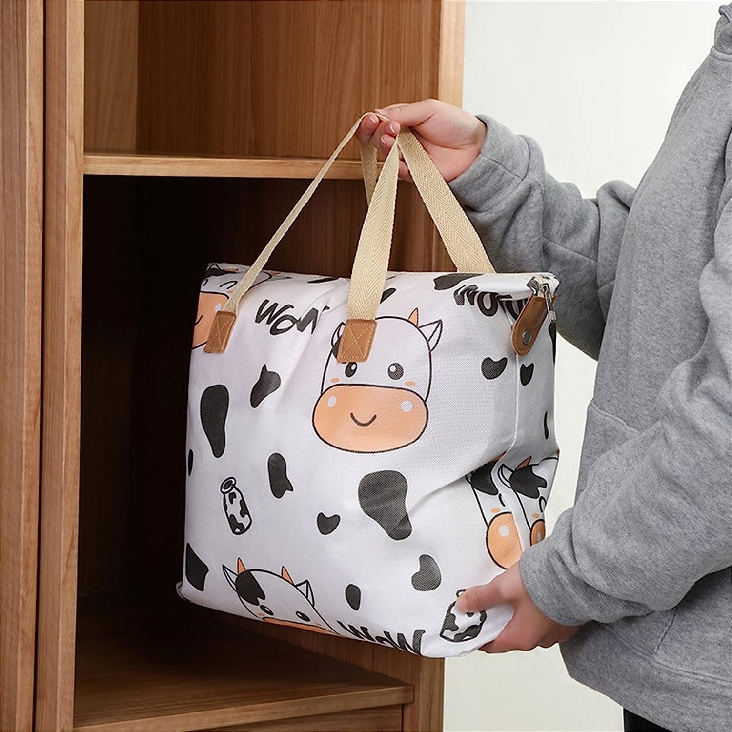 Storage Bag for Clothes Bedding Milk Cow Printed Large Capacity Comforter Storage Bag with Handle Waterproof Closet Clothing Organizer Storage Container(52 * 13 * 39cm)