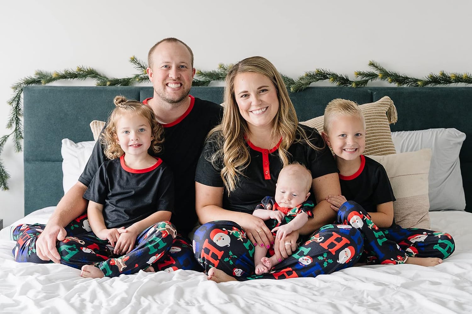 IFFEI Christmas Pajamas for Family Matching Holiday PJ's Sets with Short Sleeve Tee and Pants Loungewear Women Medium Black - Image 2