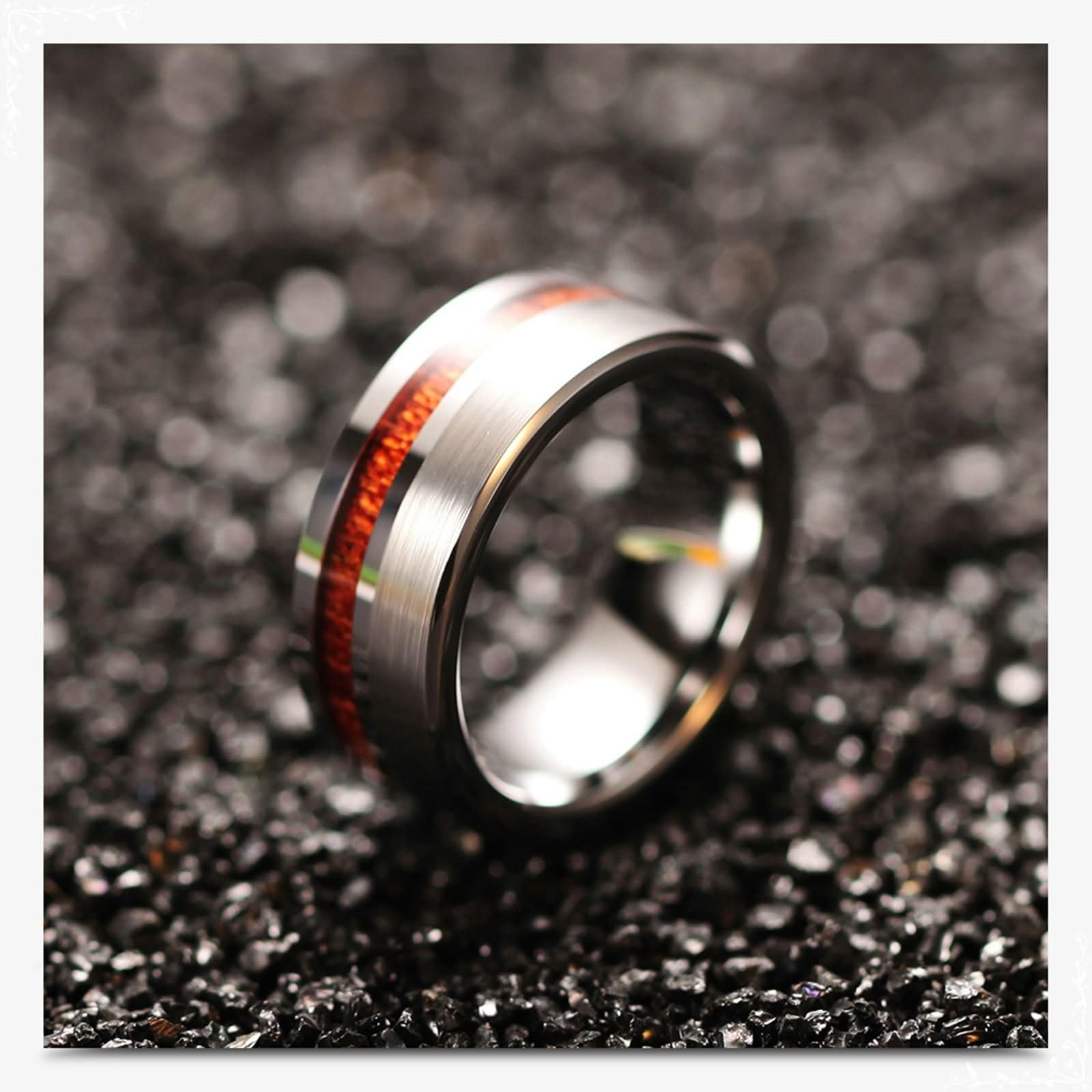 Anillo Tungsteno para Grabar Hombre, Redondo 8MM con Grano de Madera Anillo de Plata Compromiso Hombre