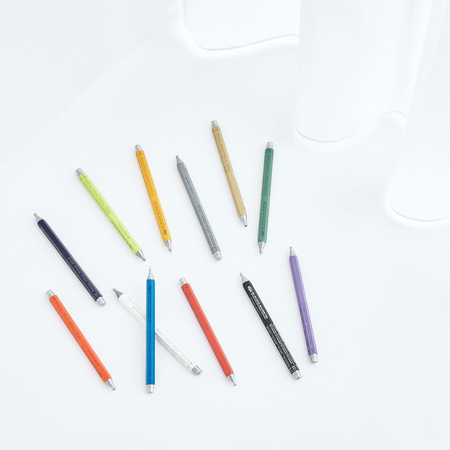 MARK'STYLE days, Gel Ink Metal Ballpoint Pen - 0.5mm Retractable Black Ink, Retro styling Light Weigh Pen, Made in Japan- Perfect for School, Office, and Journaling (Purple)