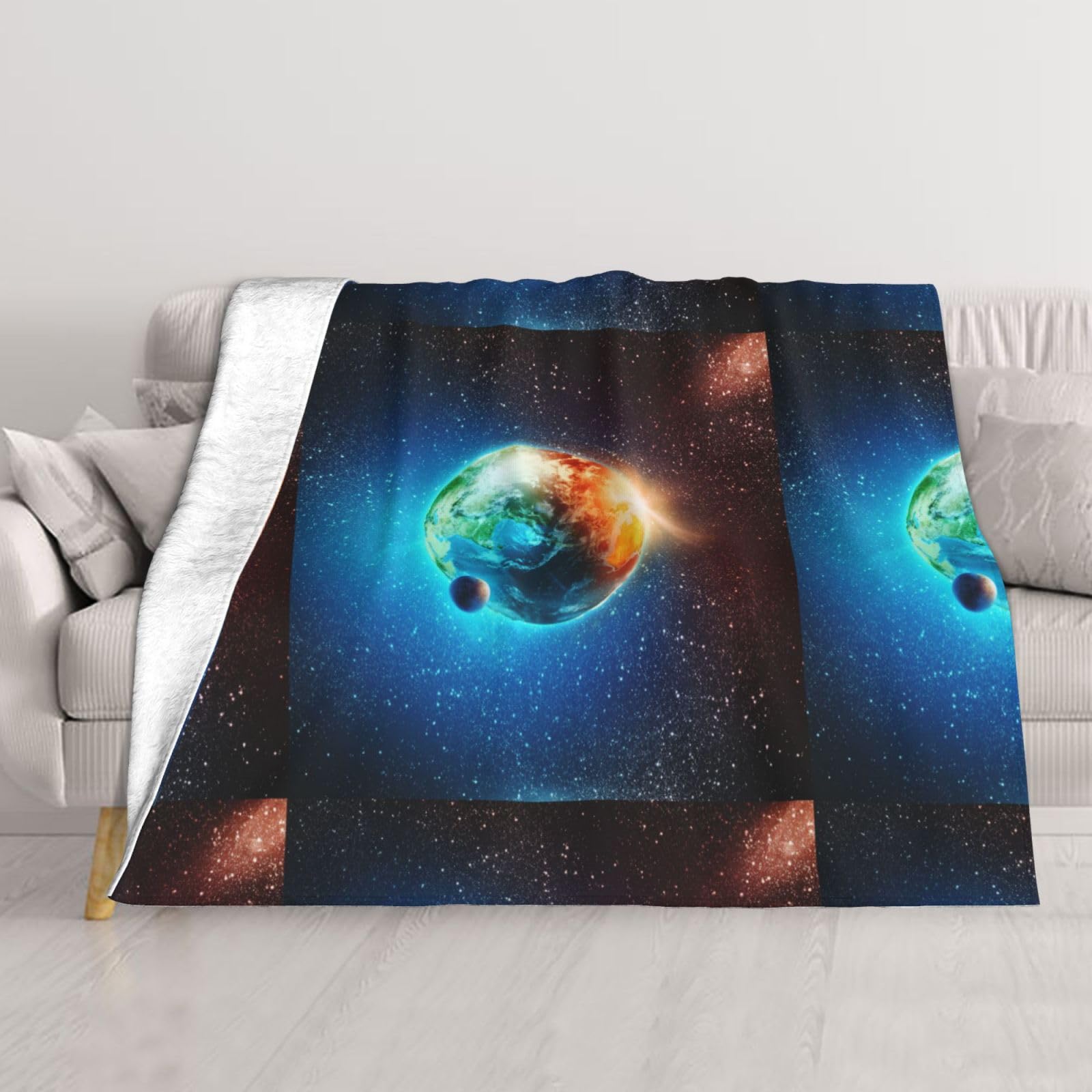 Couverture bleue Terre dans l'espace avec finitions pelucheuses de luxe