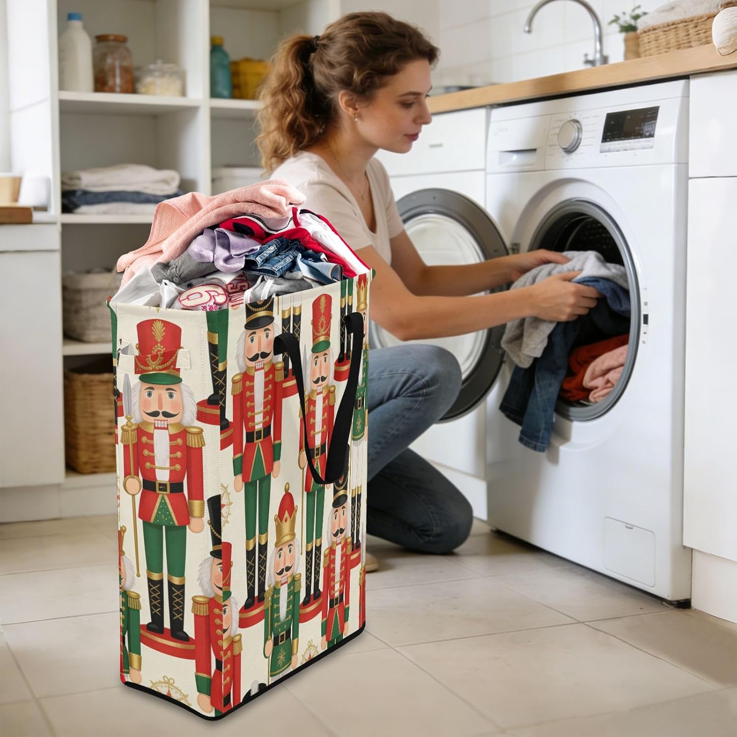 Collapsible Laundry Hamper, Christmas Nutcracker Pattern, Red and Green, 23.6 x 15.7 x 7.7 Inches, 48L Capacity, Water-Resistant 600D Oxford Polyester