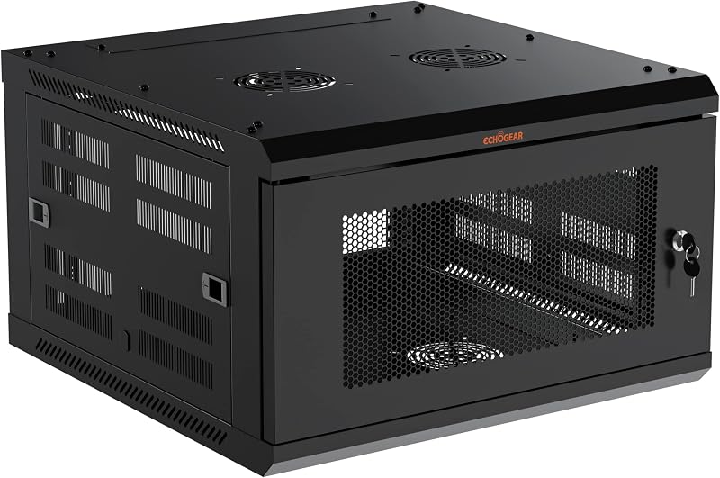 Rack de red ECHOGEAR 6U con diseño cerrado, fácil instalación, 600 mm de profundidad | El rack de servidores cerrado incluye ventilador premontado, 2 estantes de 1U, puerta con cerradura, diseño para montaje en pared y todo el hardware para la instalación.