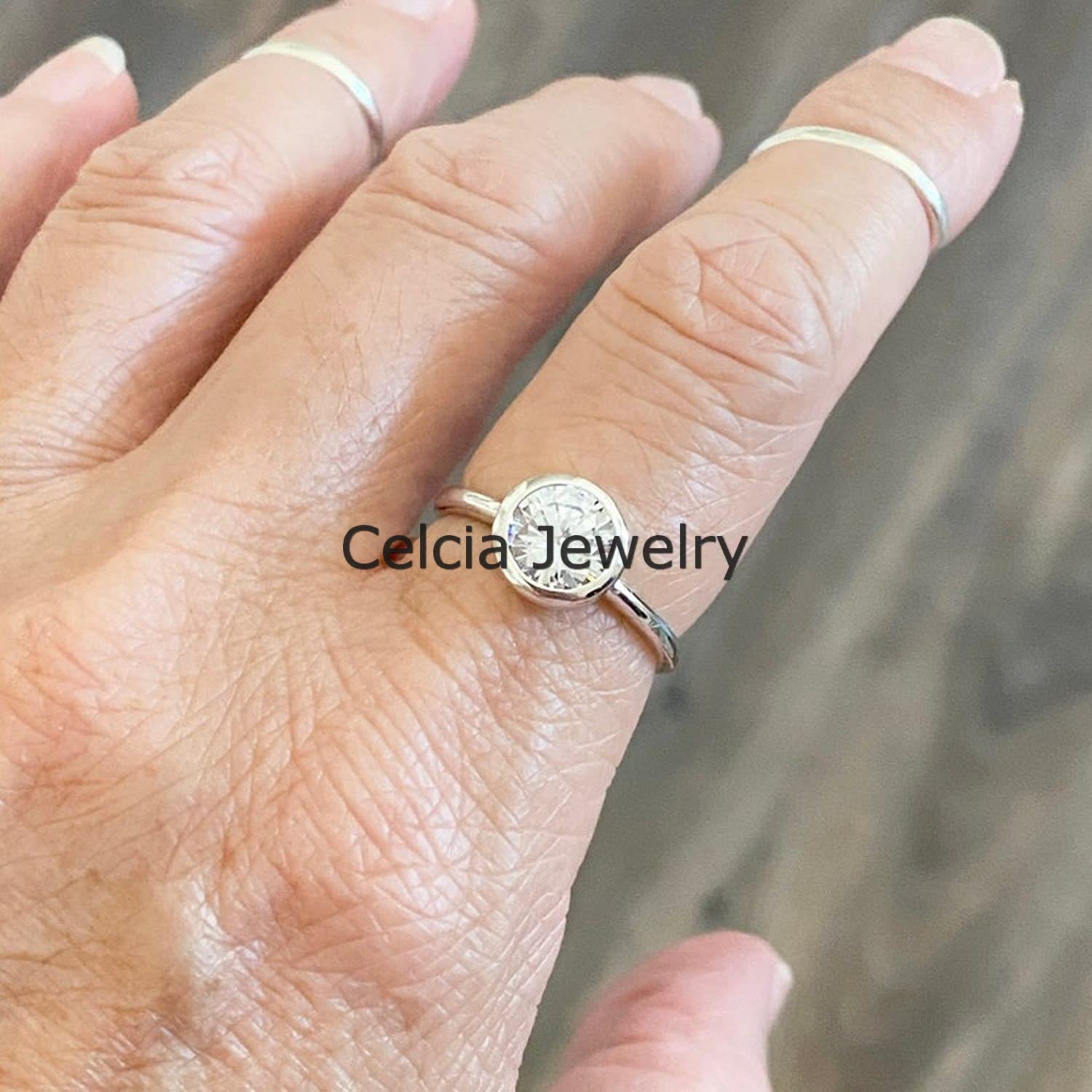 Anillo redondo CZ blanco natural, anillo de regalos de compromiso, anillo solitario, anillo de regalos de ceremonia de boda, anillo minimalista