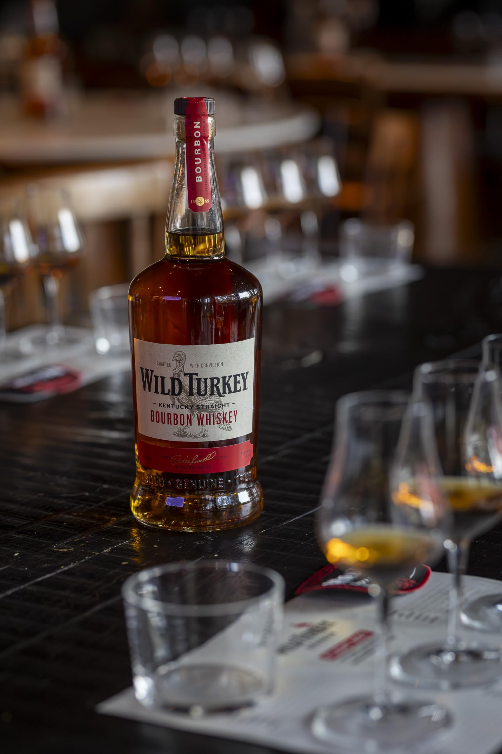 Wild Turkey - Bourbon, 70 cl, Kentucky Straight Bourbon Whiskey, 40,5% Vol
