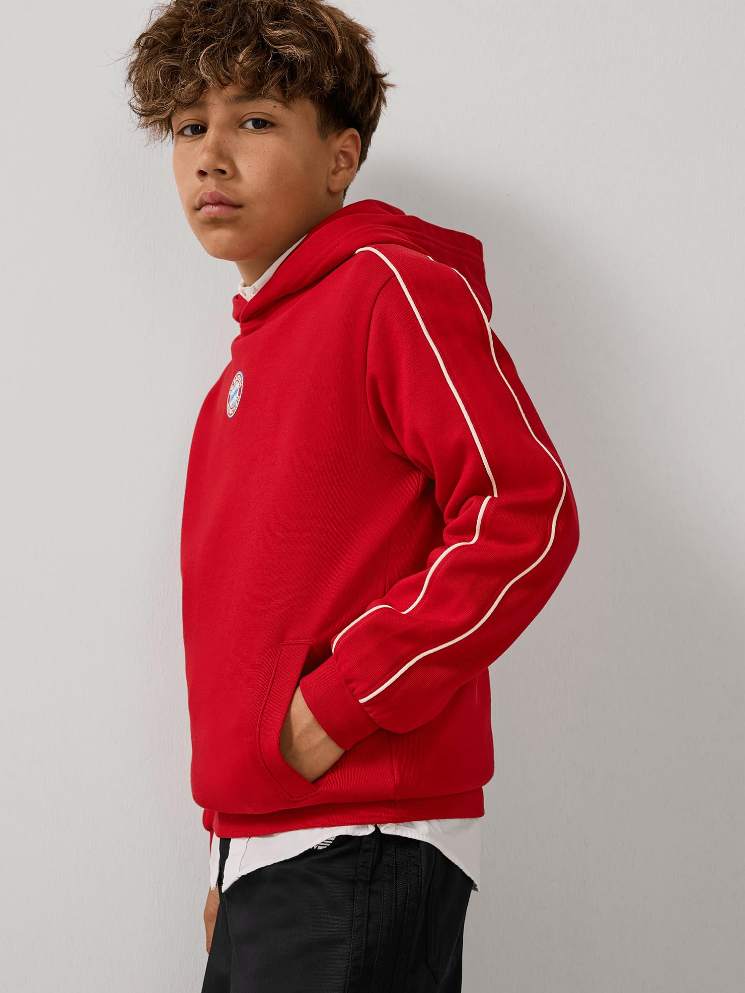 FC Bayern München | Hoodie Essentials | Kinder | Rot